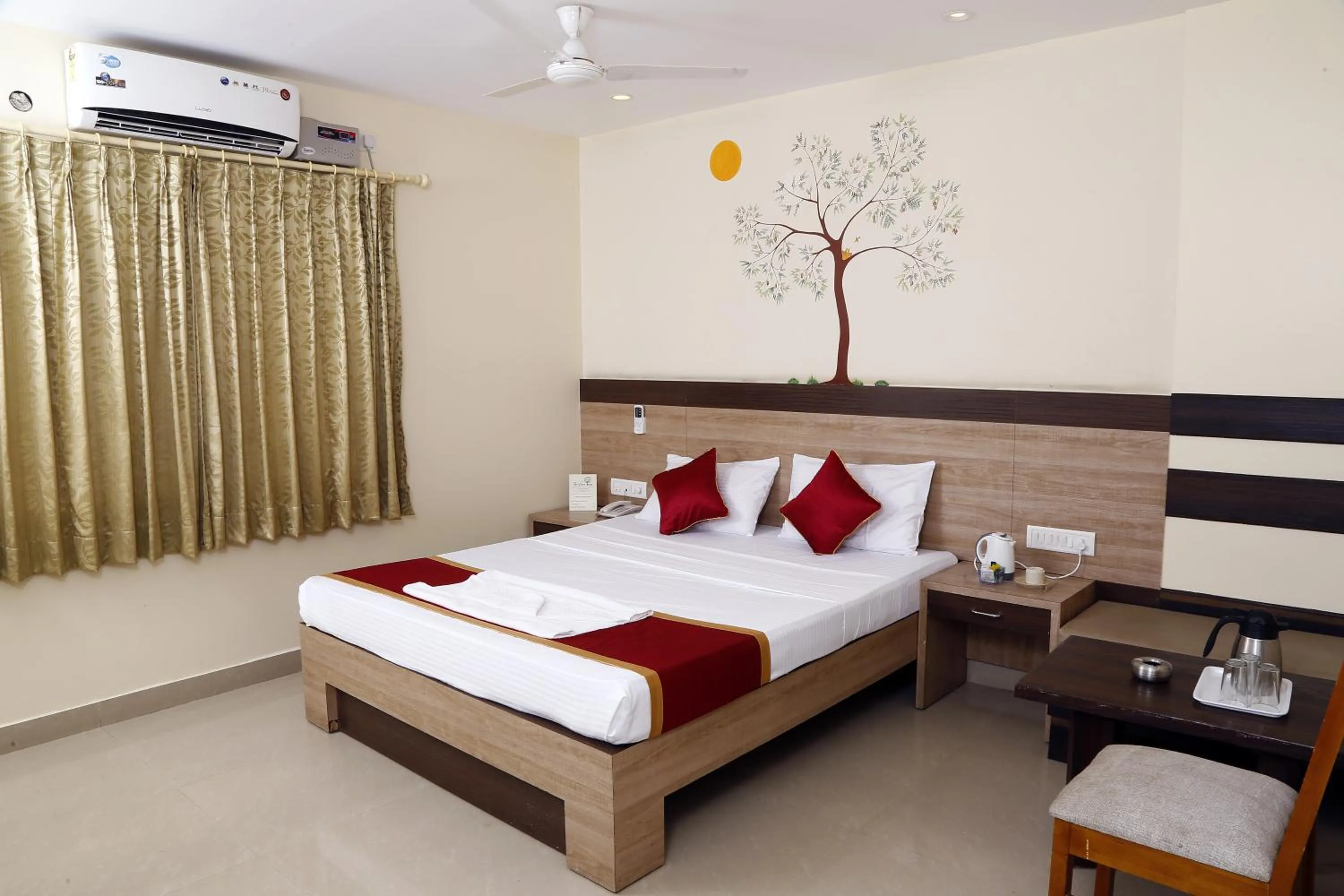 Photo of the whole room, Bed in HOTEL GREEN TREES