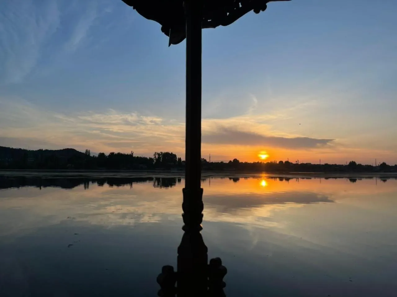 Sunset in Dilshad Houseboats