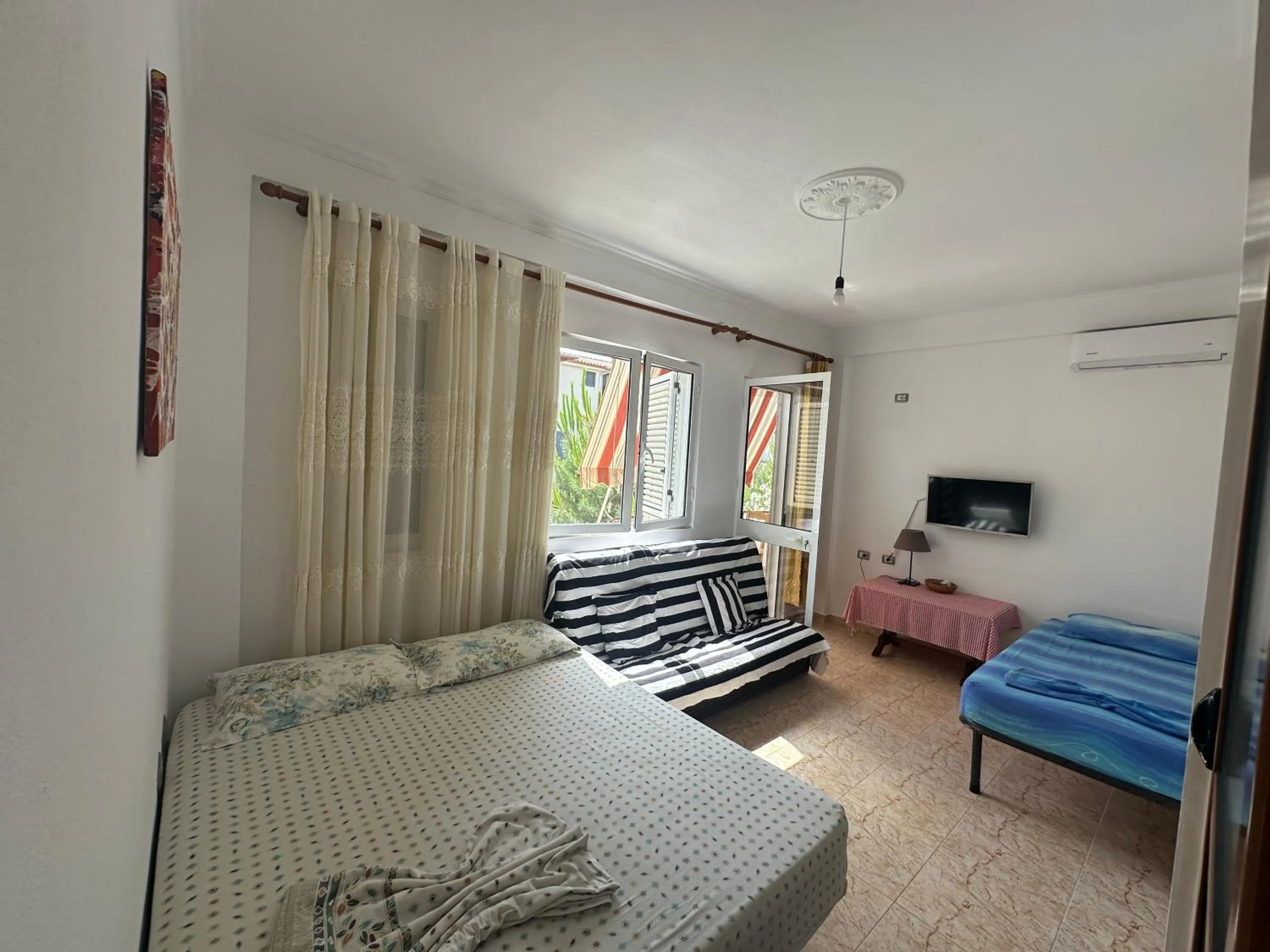 Eldi's Apartment