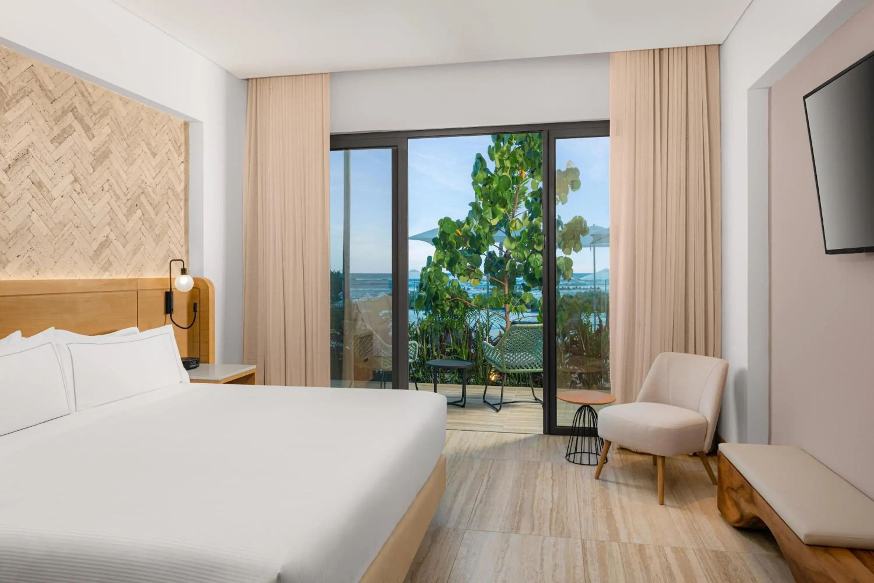 Bed in Hilton Tulum Riviera Maya All-Inclusive Resort Bed in Hilton Tulum Riviera Maya All-Inclusive Resort