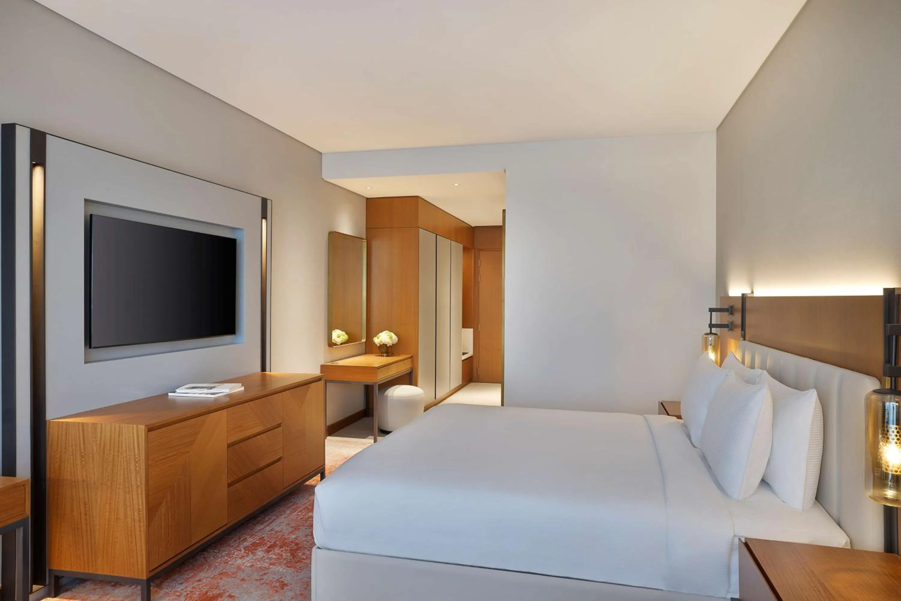 Bedroom, Bed in DoubleTree by Hilton Sharjah Waterfront Hotel And Residences