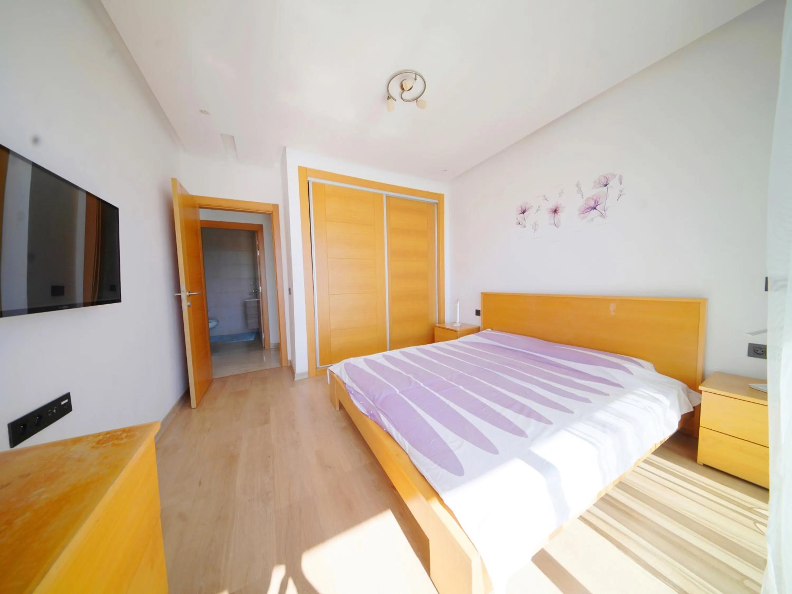 Bedroom, Bed in Geronticus apartment