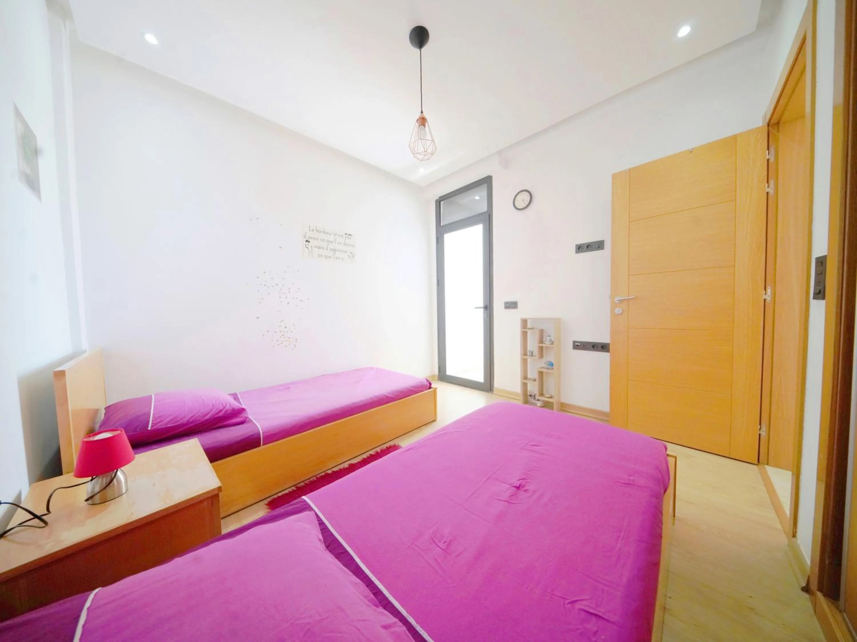Bedroom, Bed in Geronticus apartment