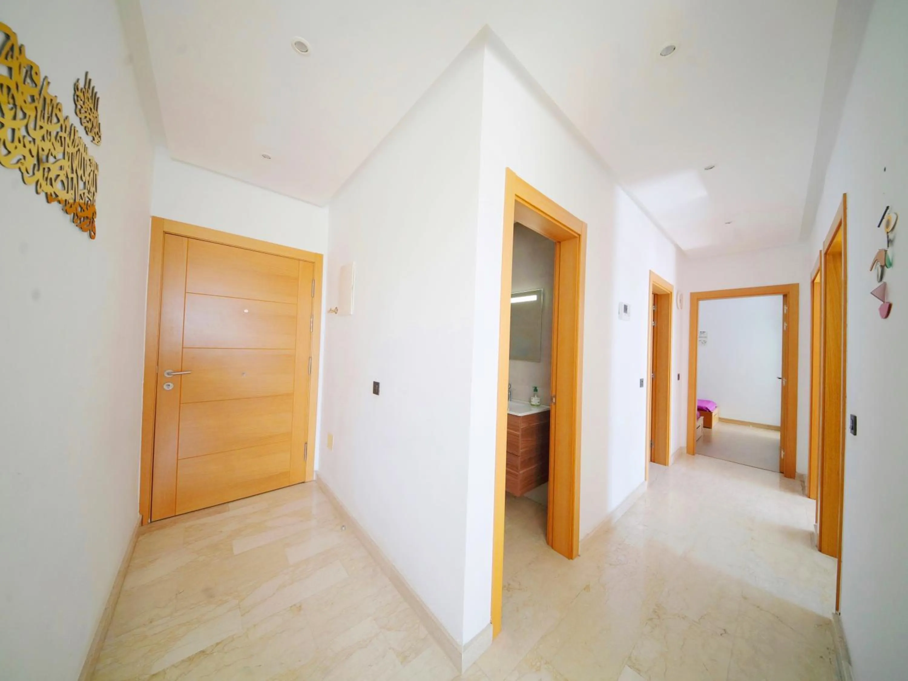 Facade/entrance in Geronticus apartment