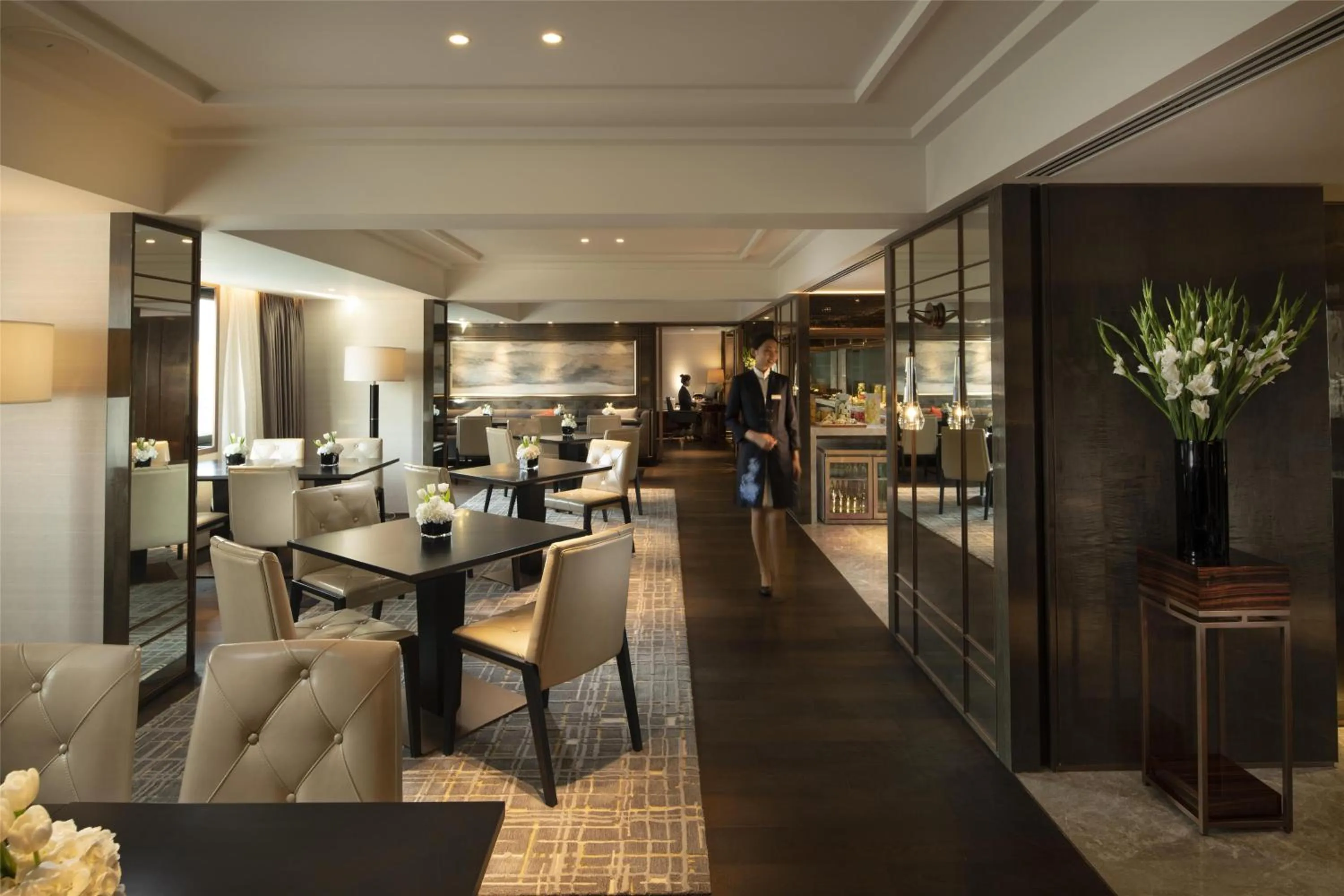 Lounge or bar in Kempinski Hotel Beijing Yansha Center