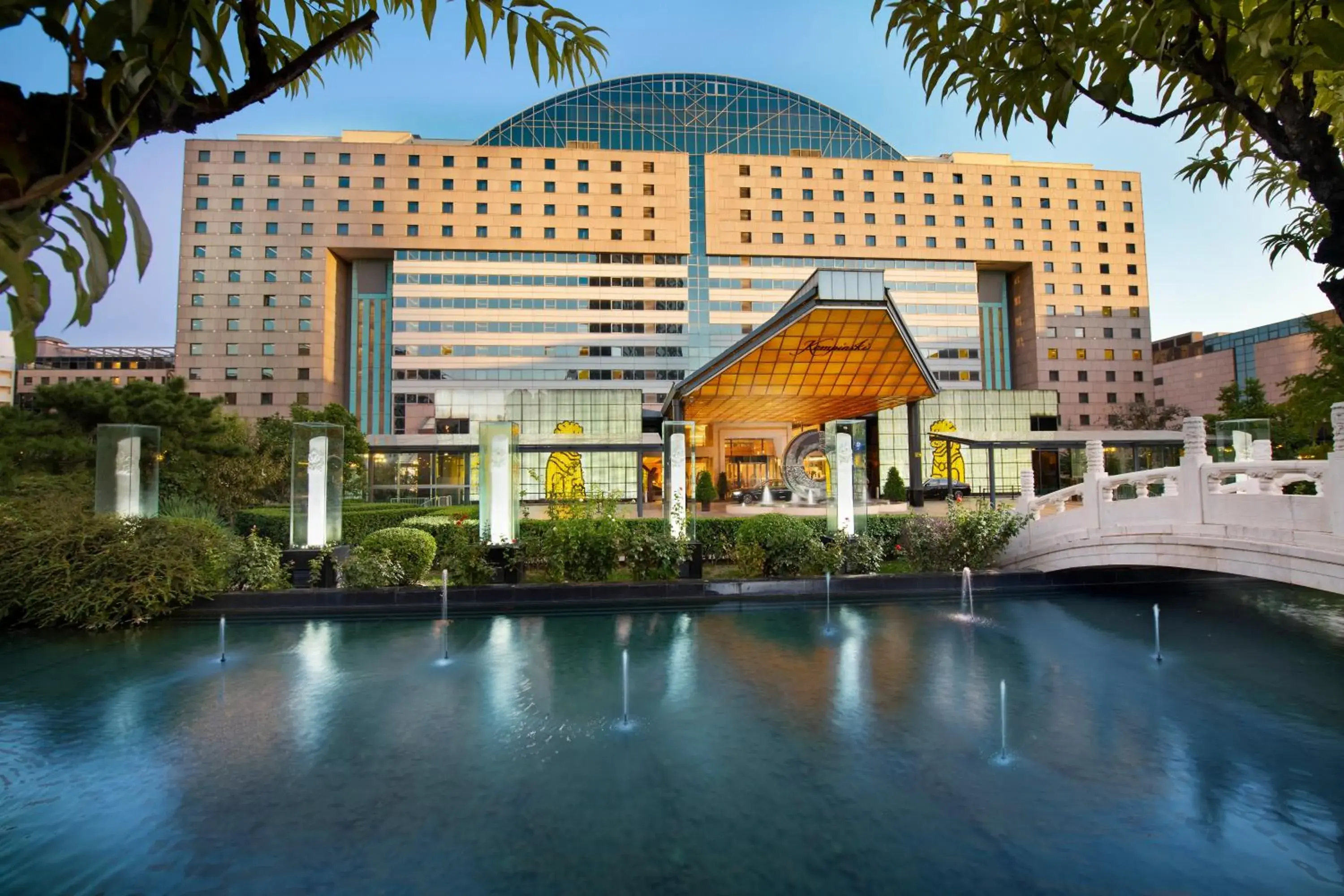 Facade/entrance in Kempinski Hotel Beijing Yansha Center Facade/entrance in Kempinski Hotel Beijing Yansha Center