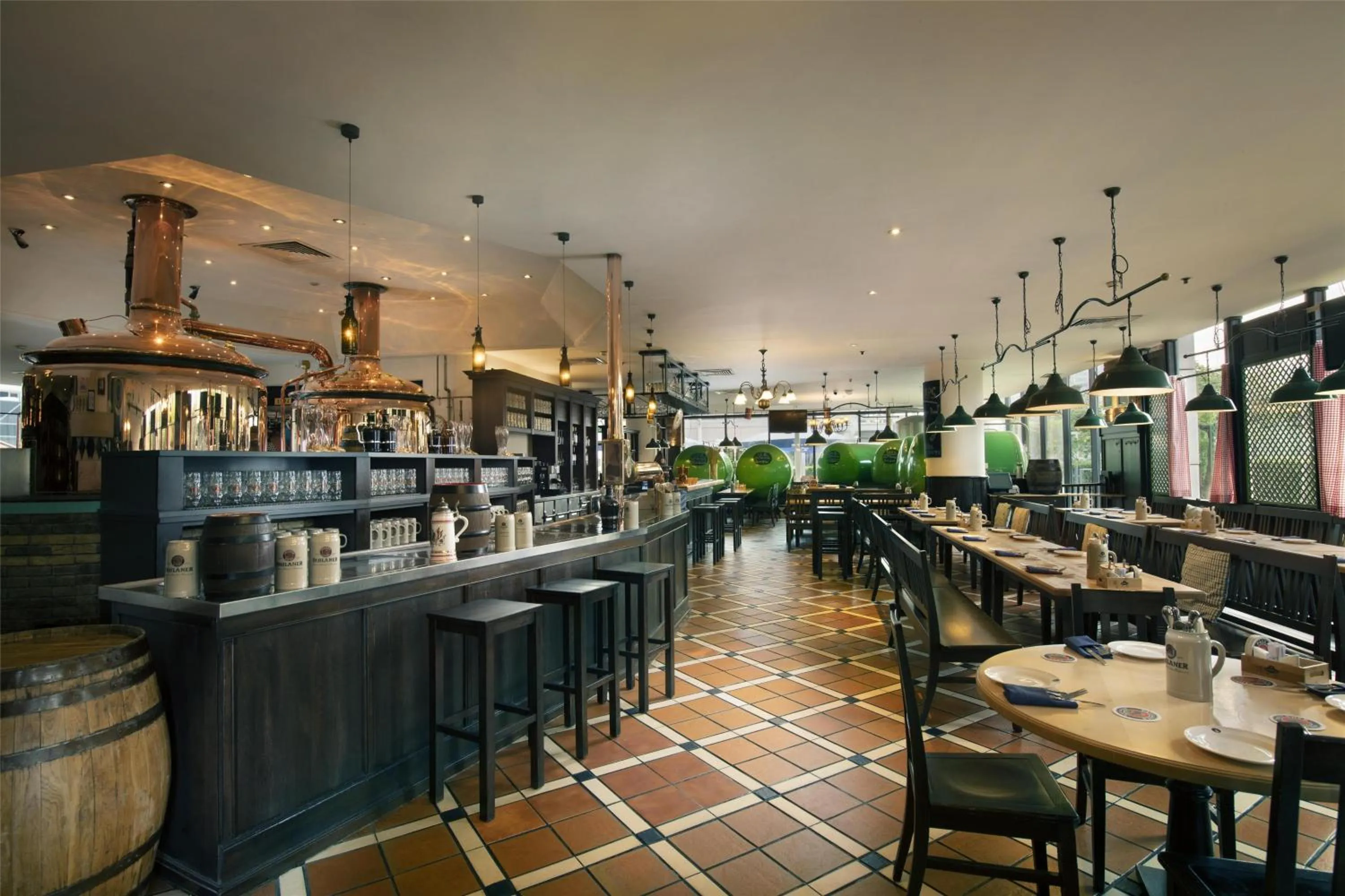 Restaurant/places to eat in Kempinski Hotel Beijing Yansha Center