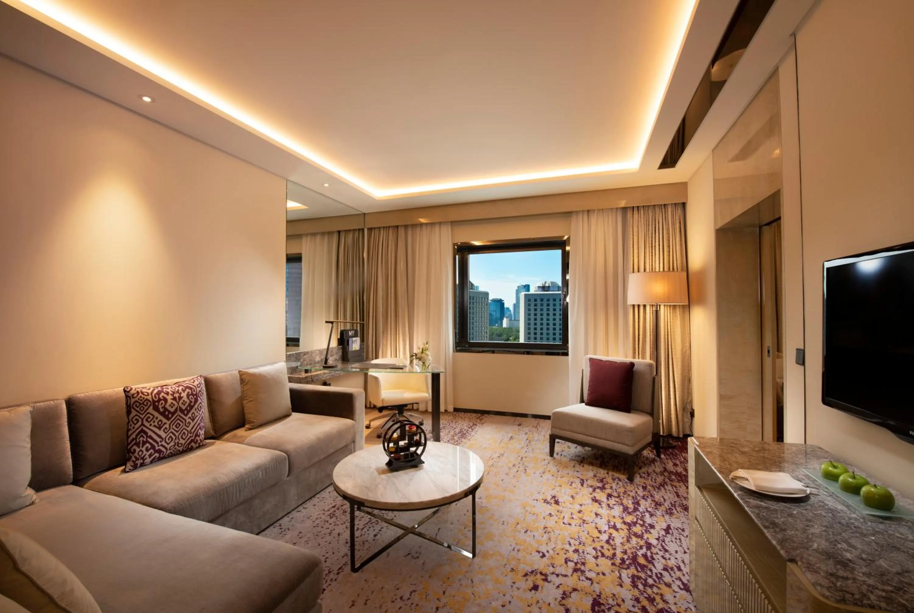 Living room in Kempinski Hotel Beijing Yansha Center