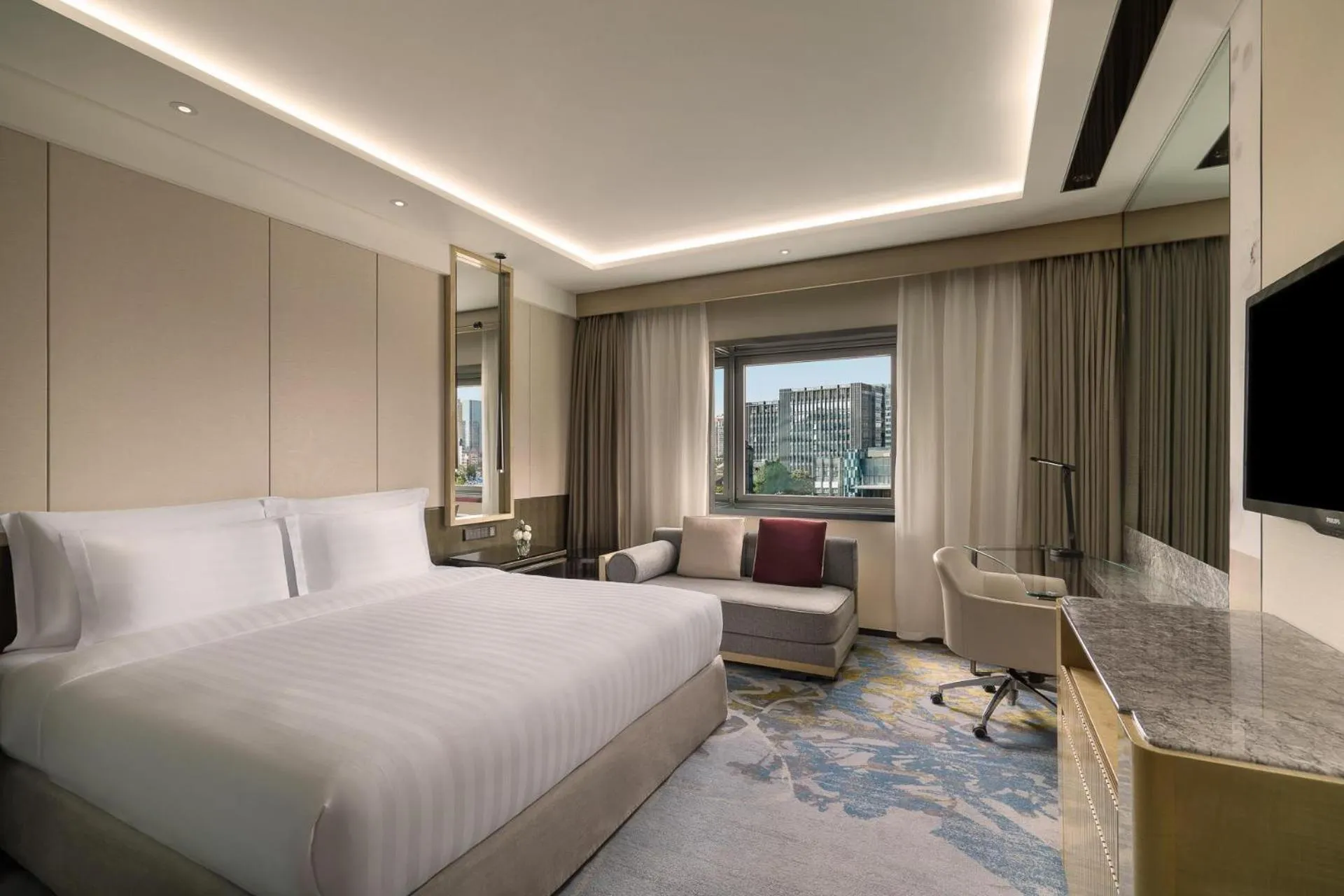 Bedroom, Bed in Kempinski Hotel Beijing Yansha Center