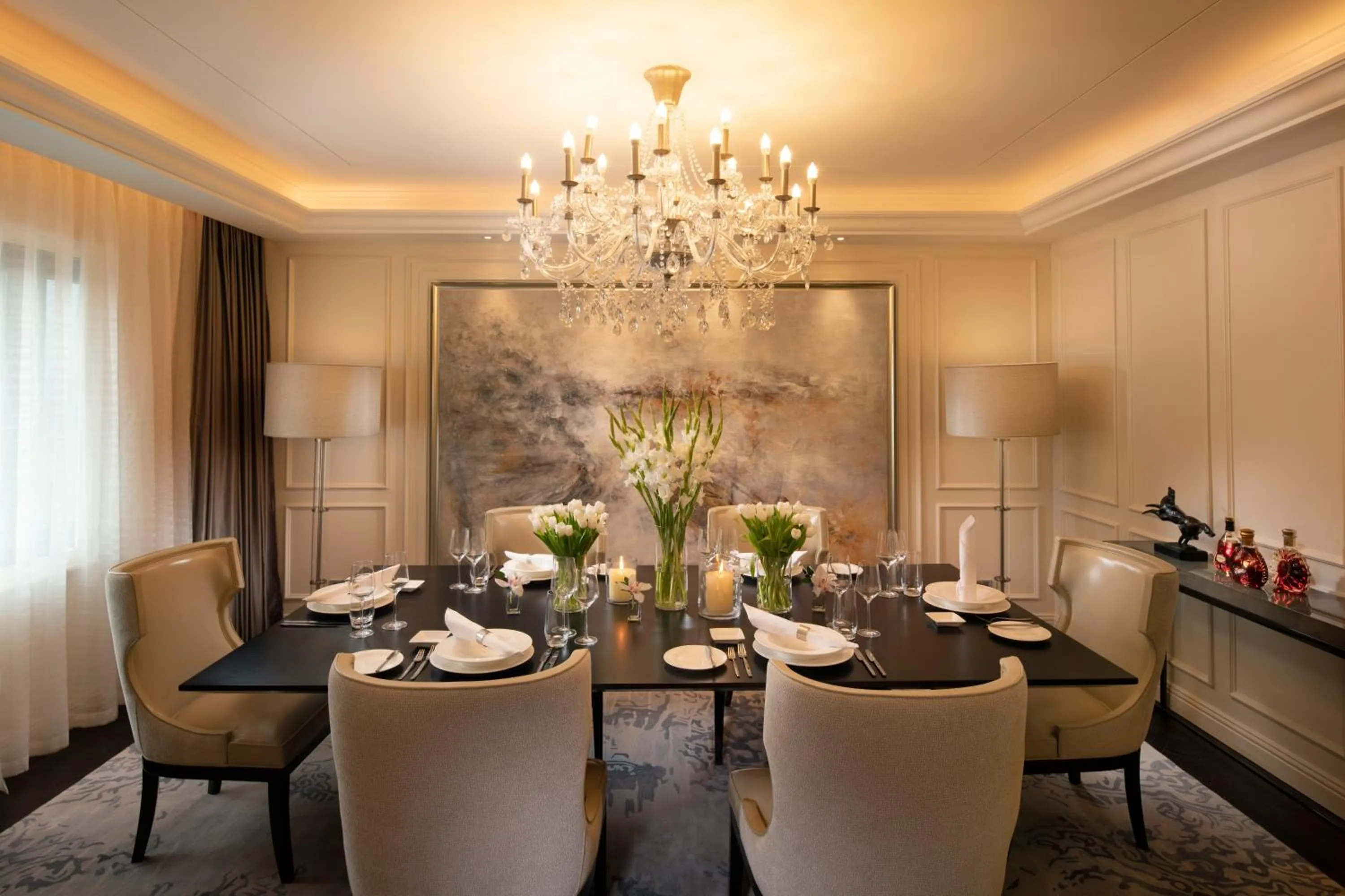 Dining area in Kempinski Hotel Beijing Yansha Center