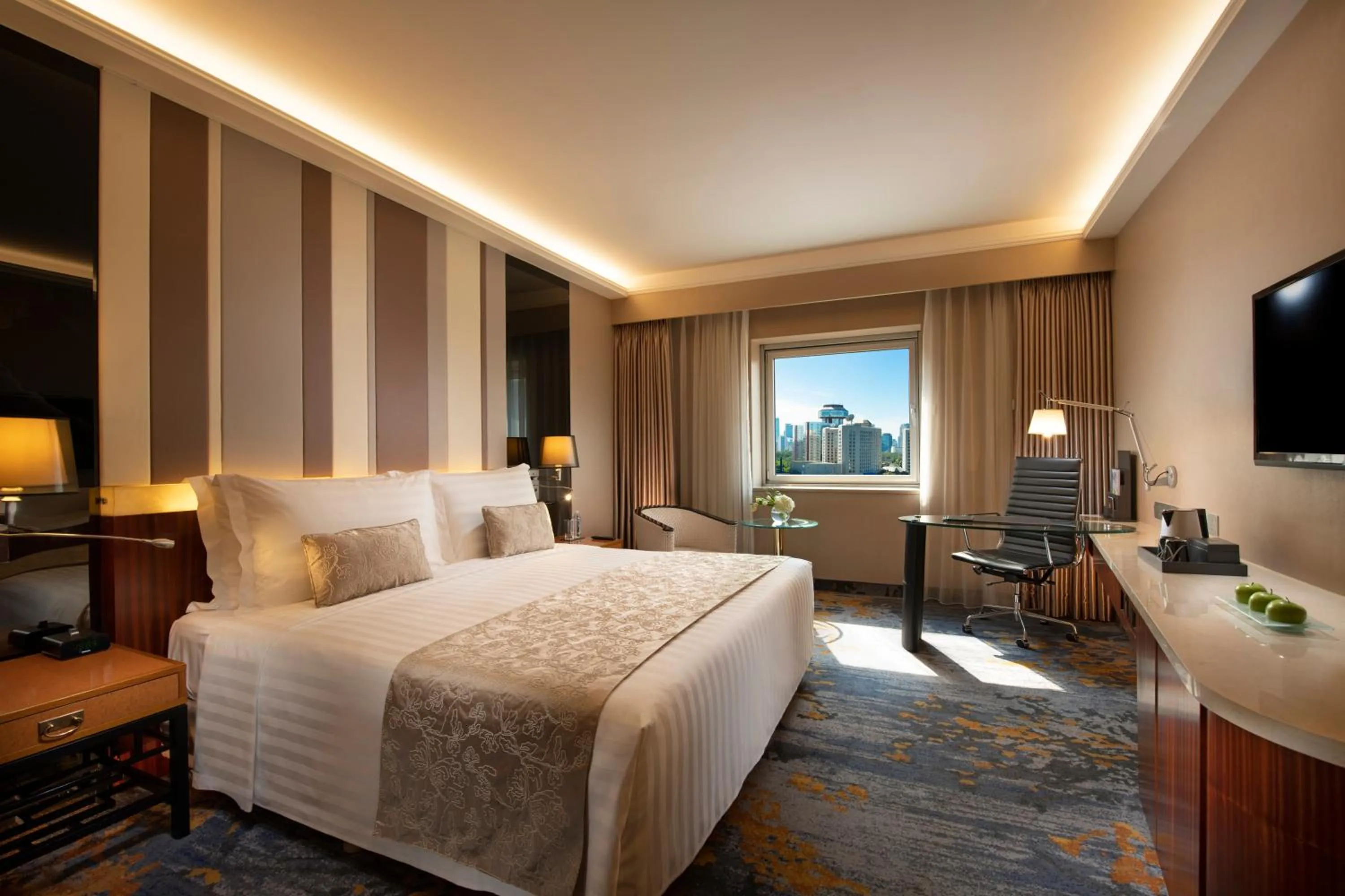 Bedroom, Bed in Kempinski Hotel Beijing Yansha Center
