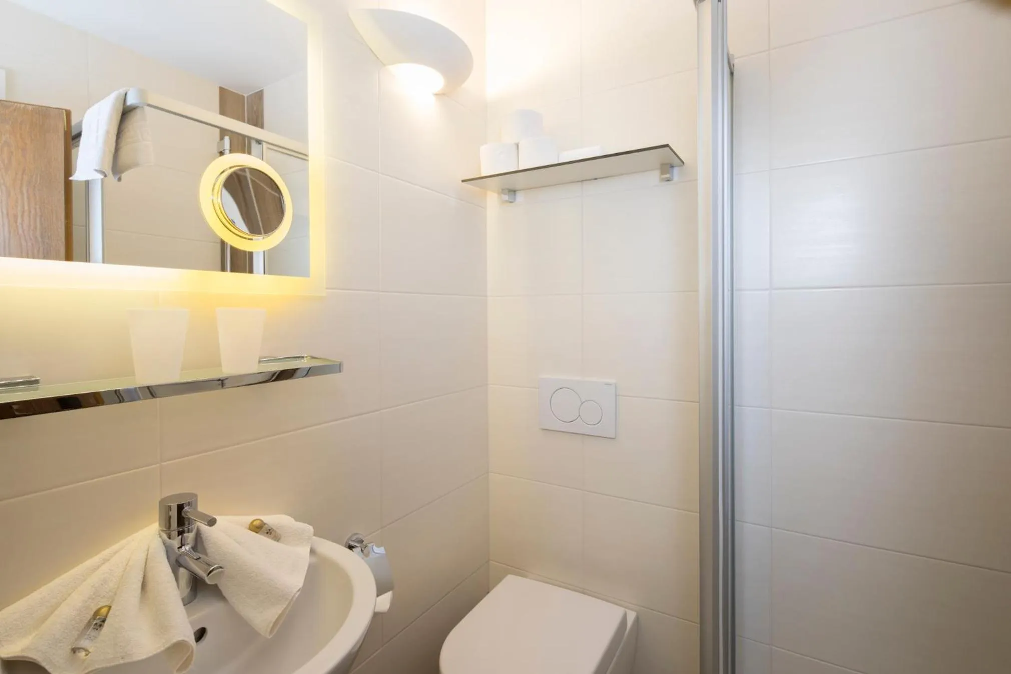 Shower in Angerer Alpine Suiten und Familienappartements Tirol