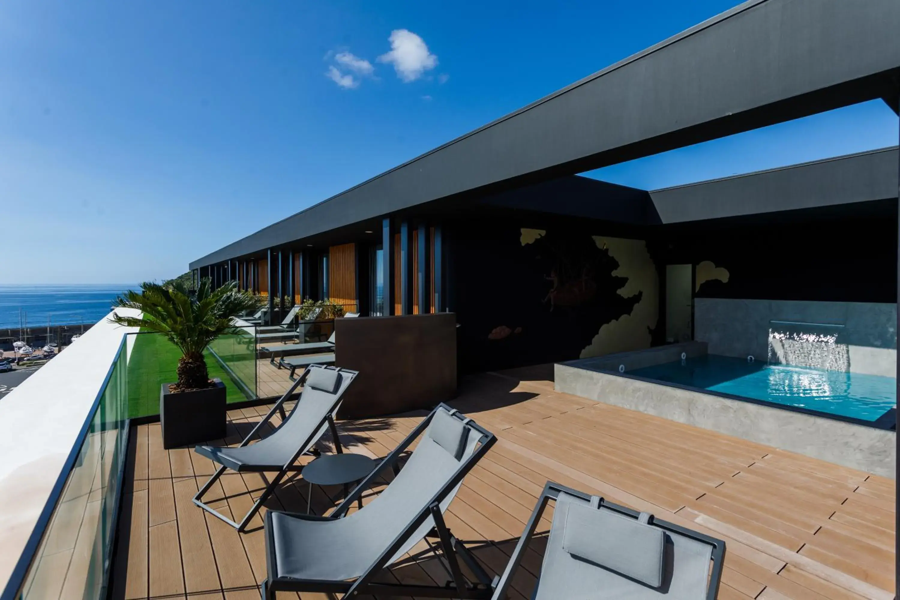 Lounge or bar in The Shipyard - Angra Lounge or bar in The Shipyard - Angra