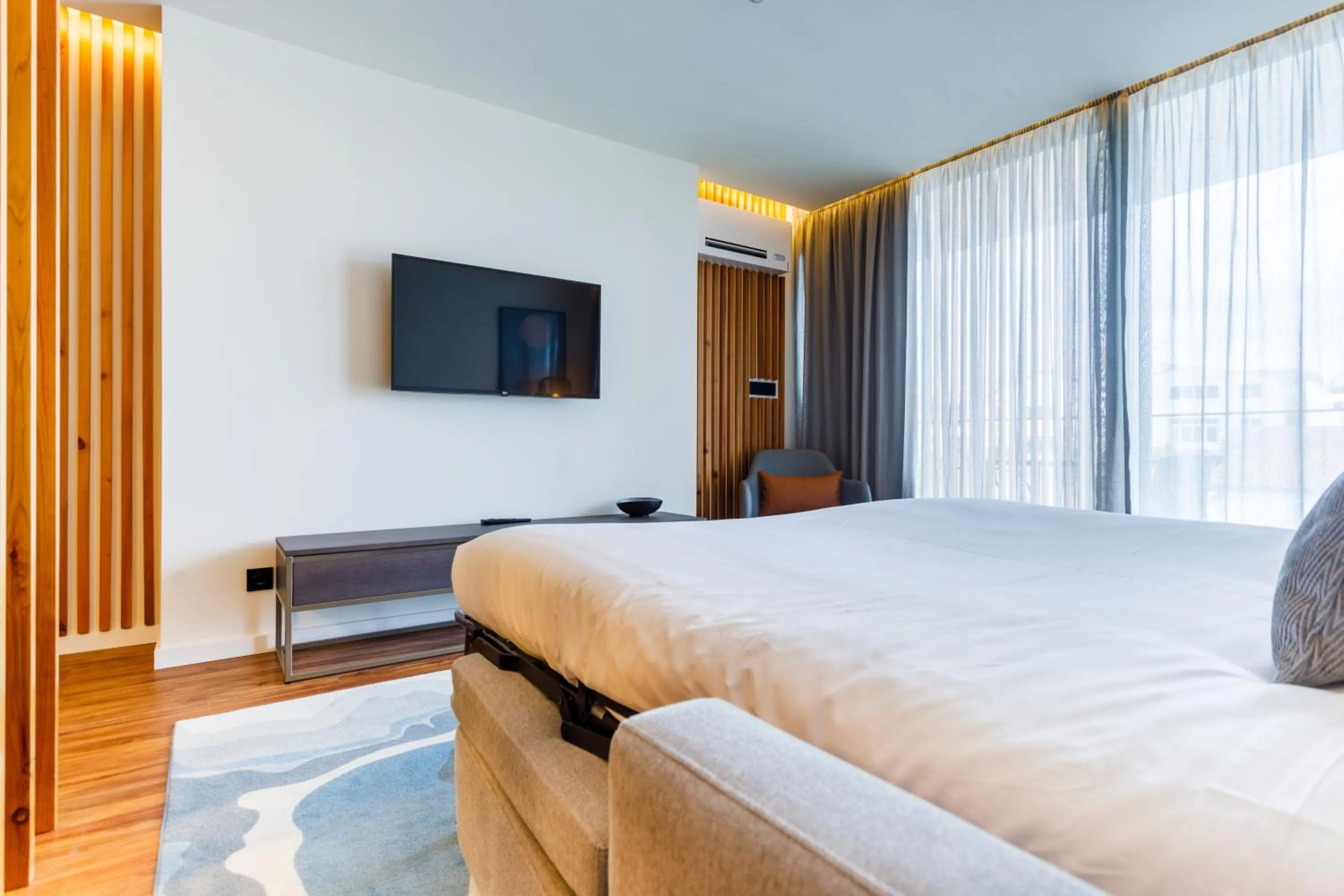 Bed in The Shipyard - Angra