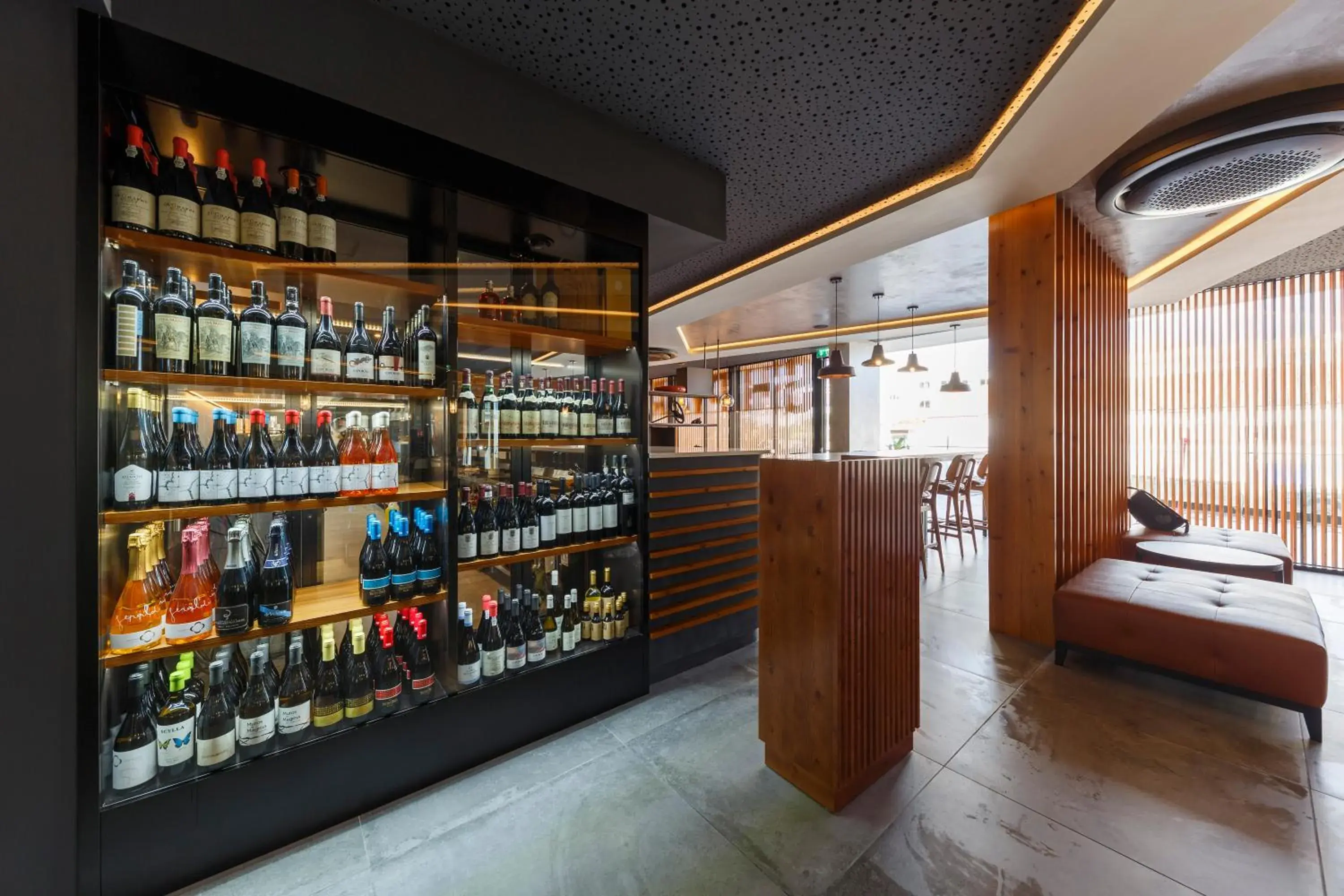 Restaurant/places to eat in The Shipyard - Angra Restaurant/places to eat in The Shipyard - Angra