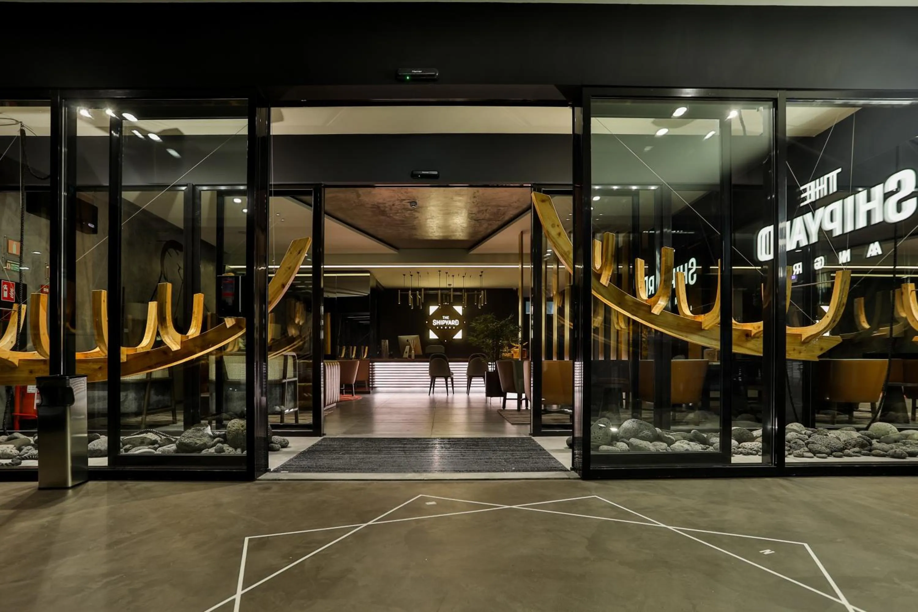 Facade/entrance in The Shipyard - Angra