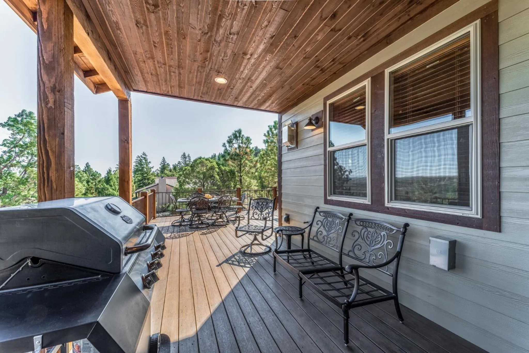 Property building in Wine Top