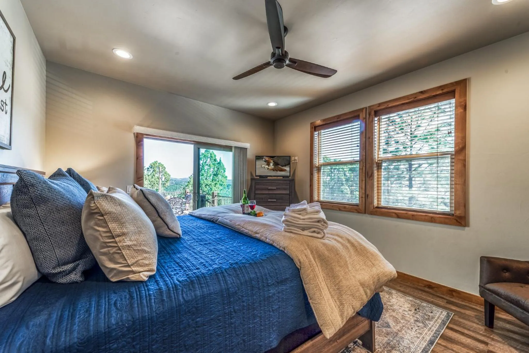 Property building, Bed in Wine Top