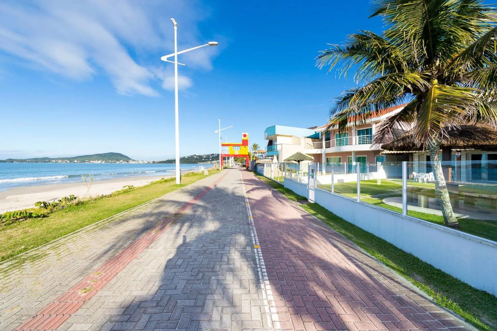 Off site in 066A - Fabulosa Casa Frente ao Mar para 08 pessoas na Praia de Bombinhas SC