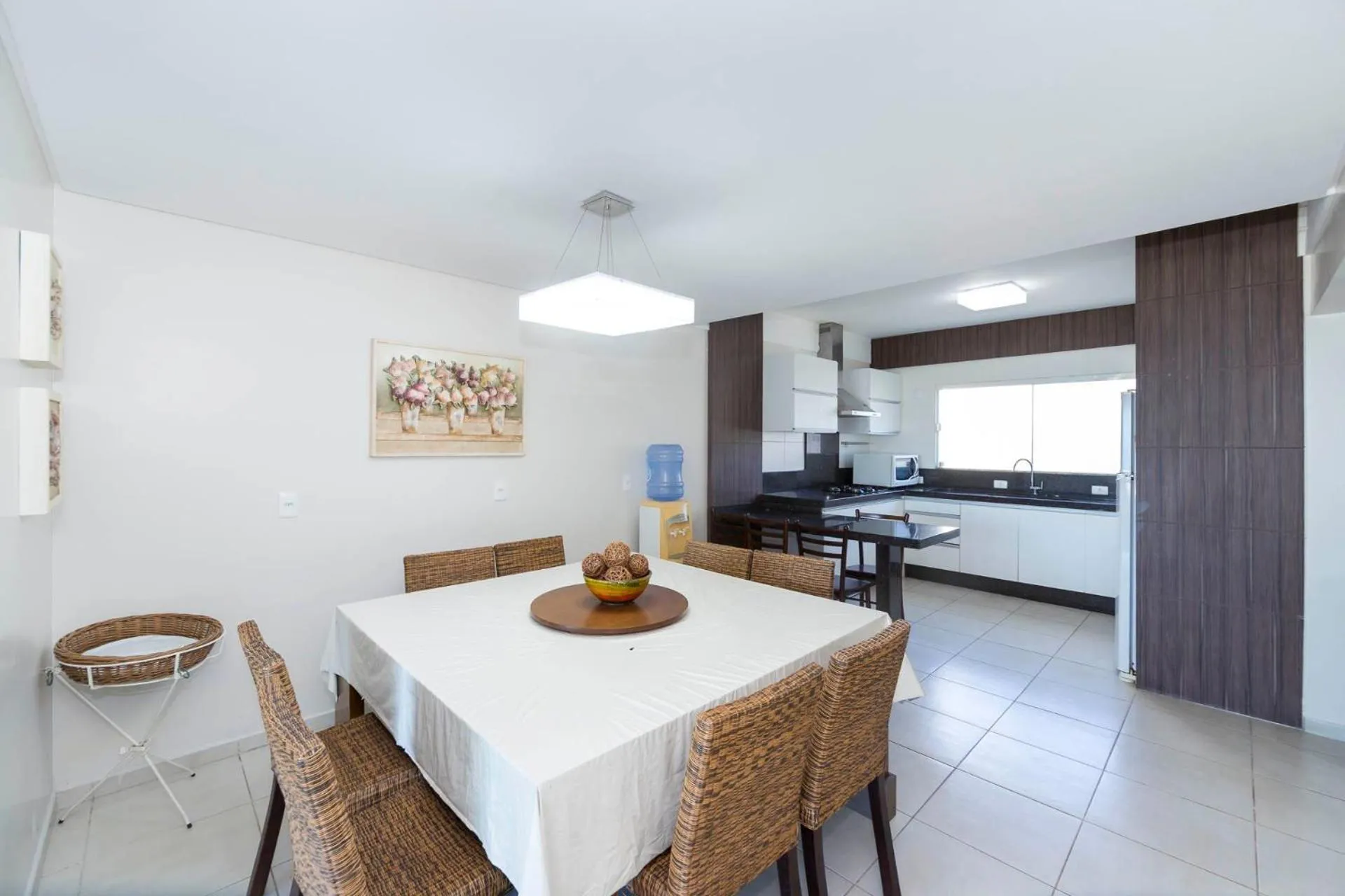 Dining area in 066A - Fabulosa Casa Frente ao Mar para 08 pessoas na Praia de Bombinhas SC