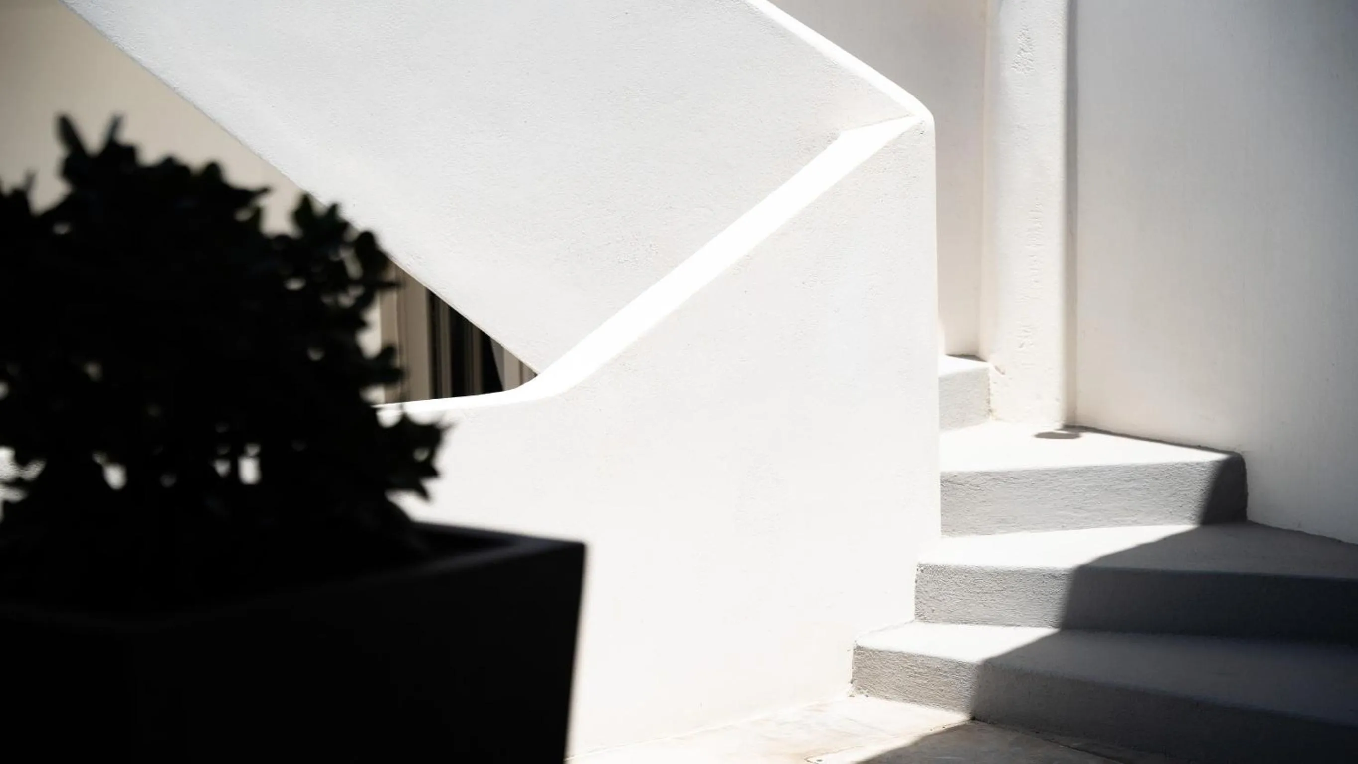 Property building in Noir Santorini