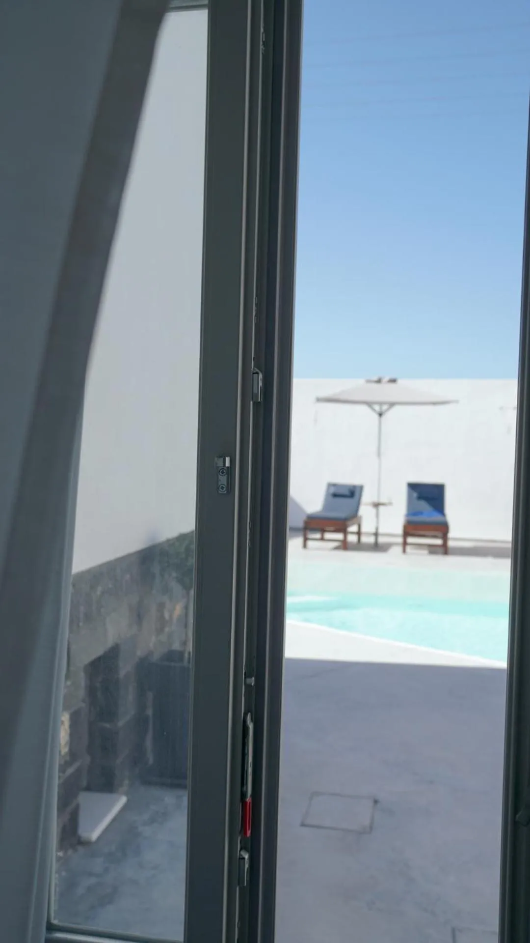 Pool view in Noir Santorini