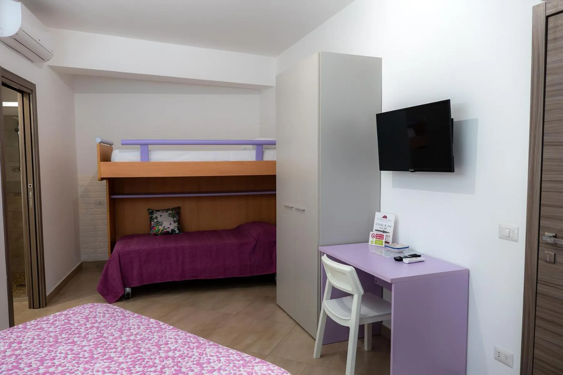 TV and multimedia, Bed in La dimora dei ricci