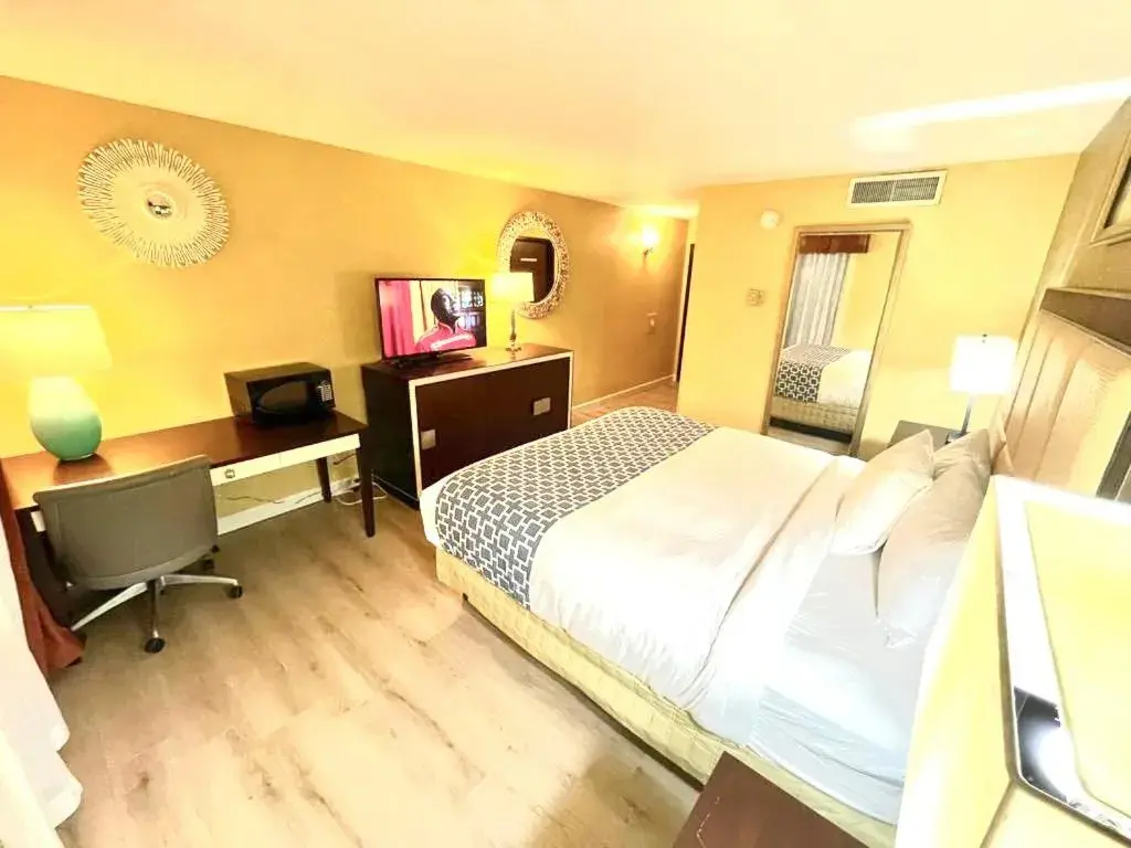 Bed in HUTCHI BELL Bed in HUTCHI BELL