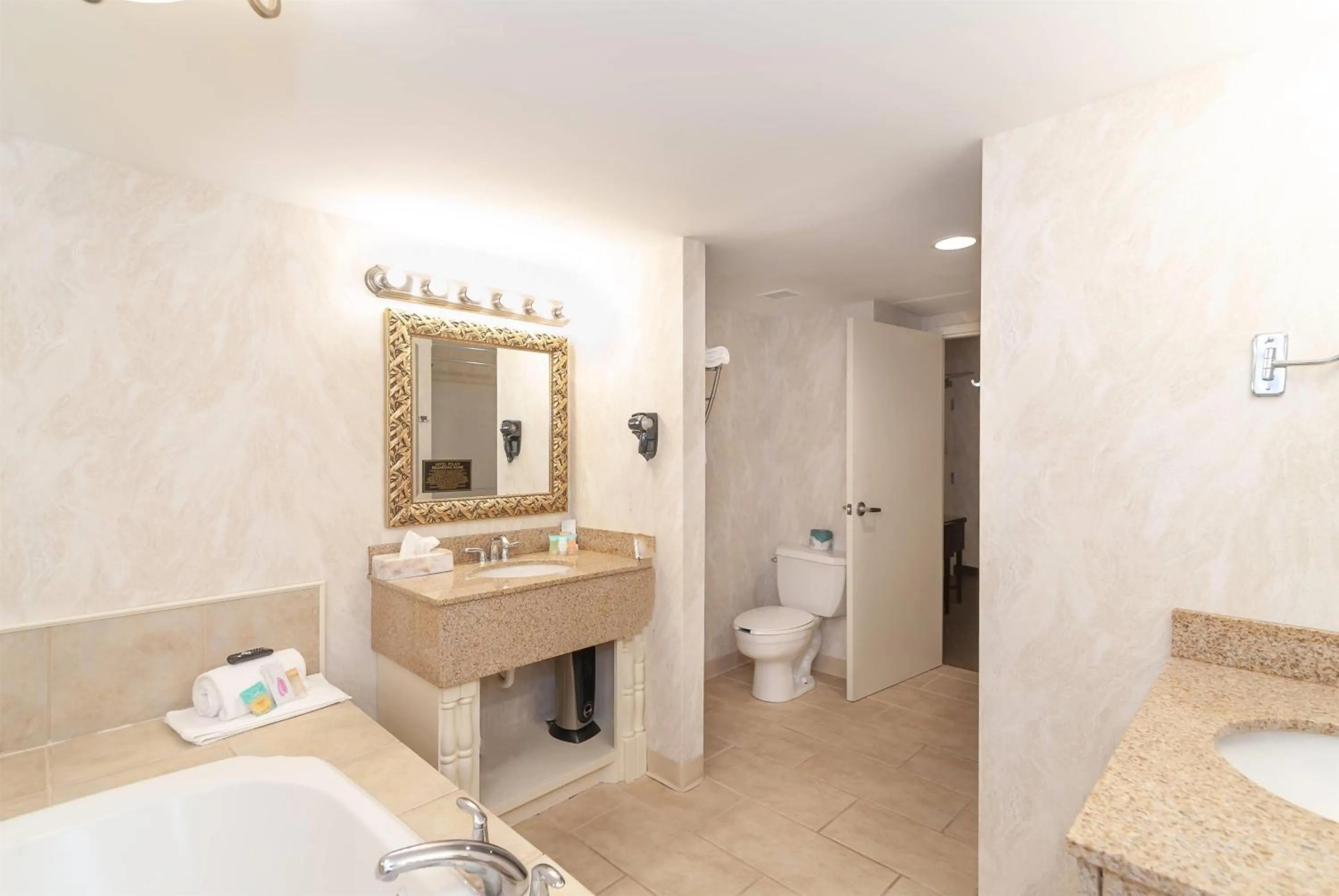 Bathroom in Bellissimo Hotel, Trademark by Wyndham Near Foxwoods Casino