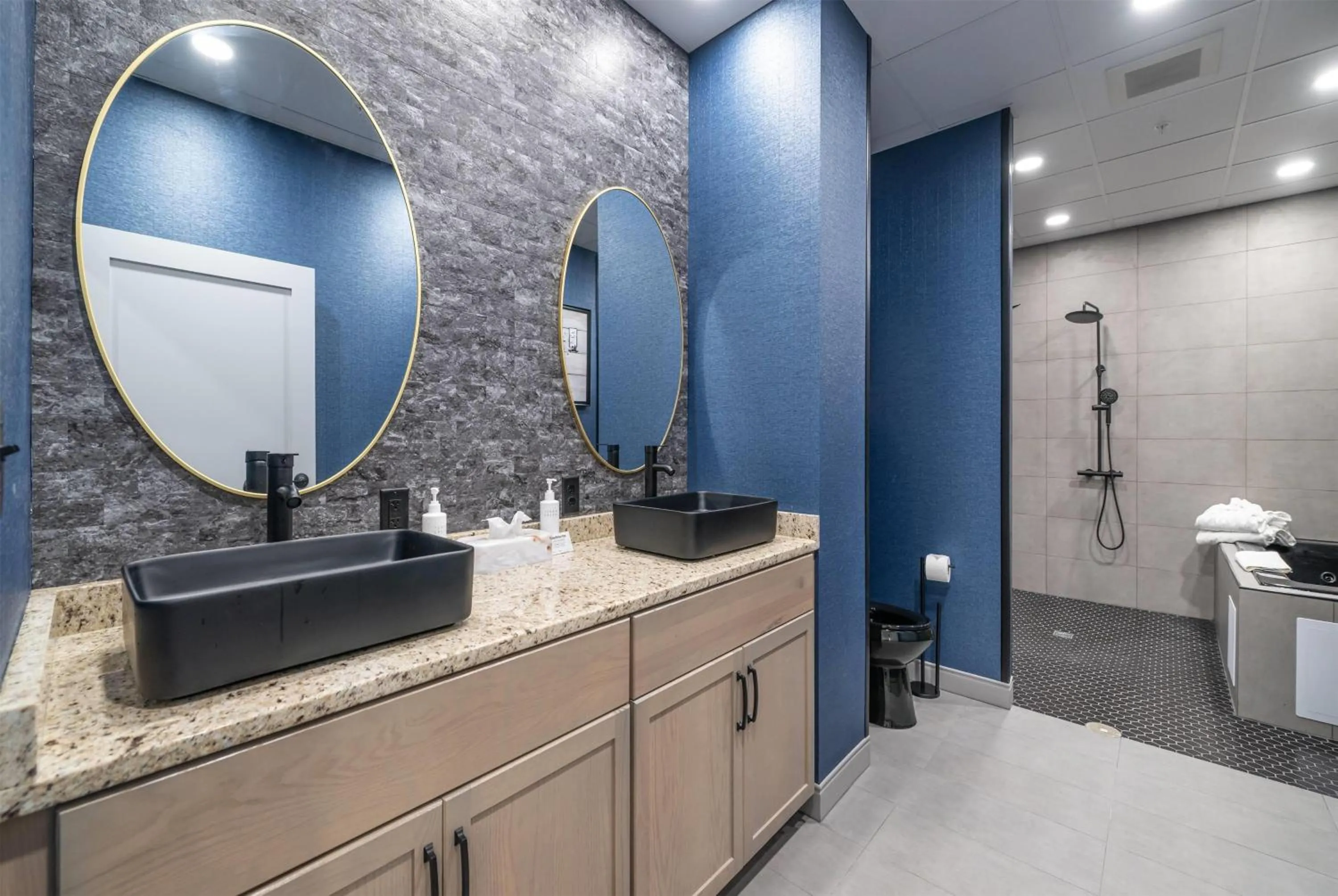 Bathroom in Bellissimo Hotel, Trademark by Wyndham Near Foxwoods Casino