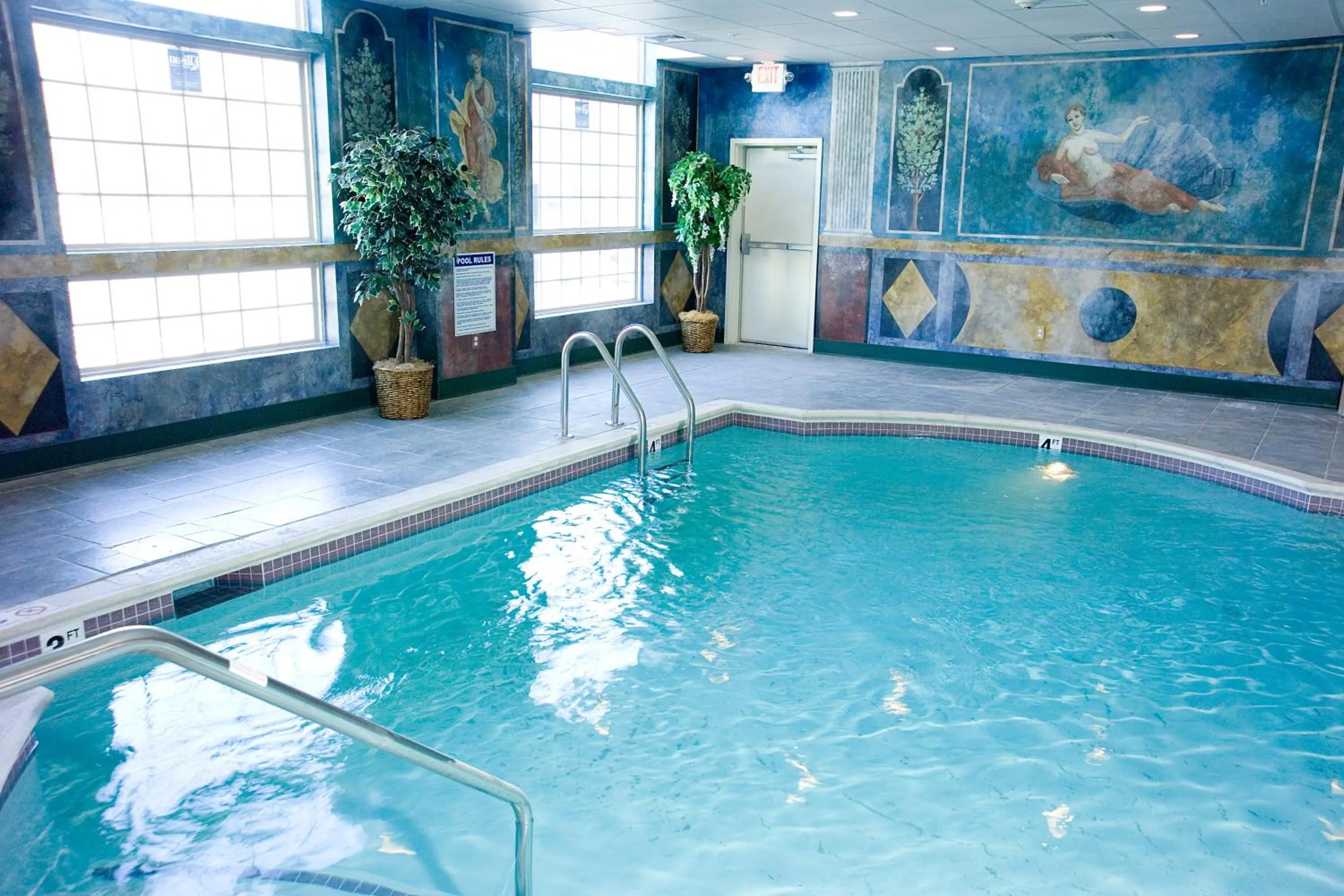 Swimming pool in Bellissimo Hotel, Trademark by Wyndham Near Foxwoods Casino