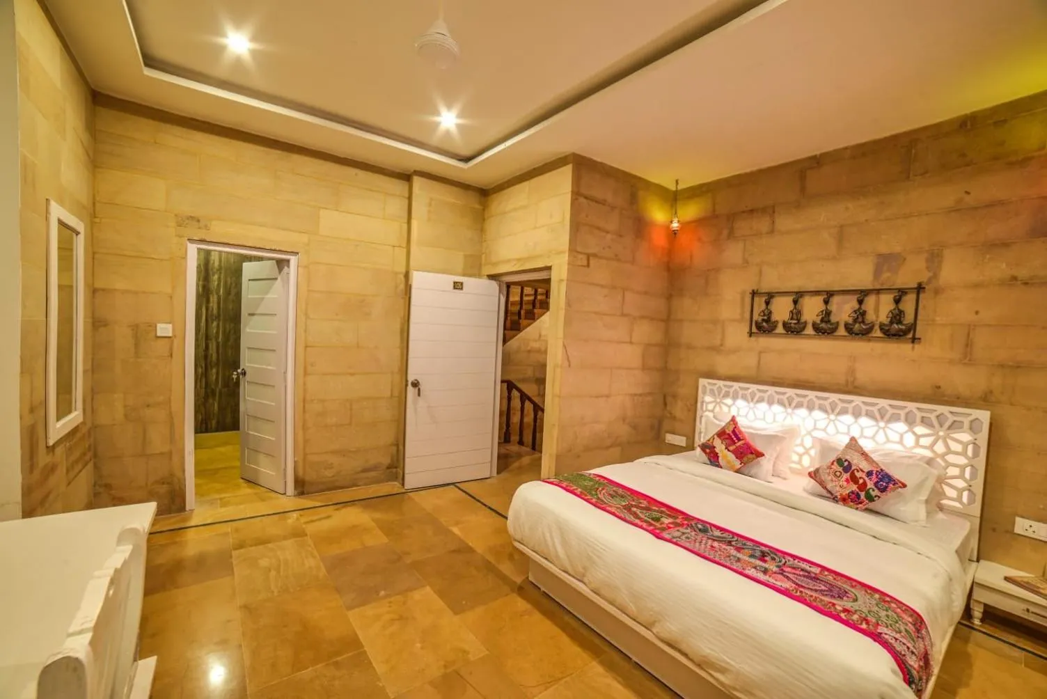 Photo of the whole room, Bed in The Bheemgarh