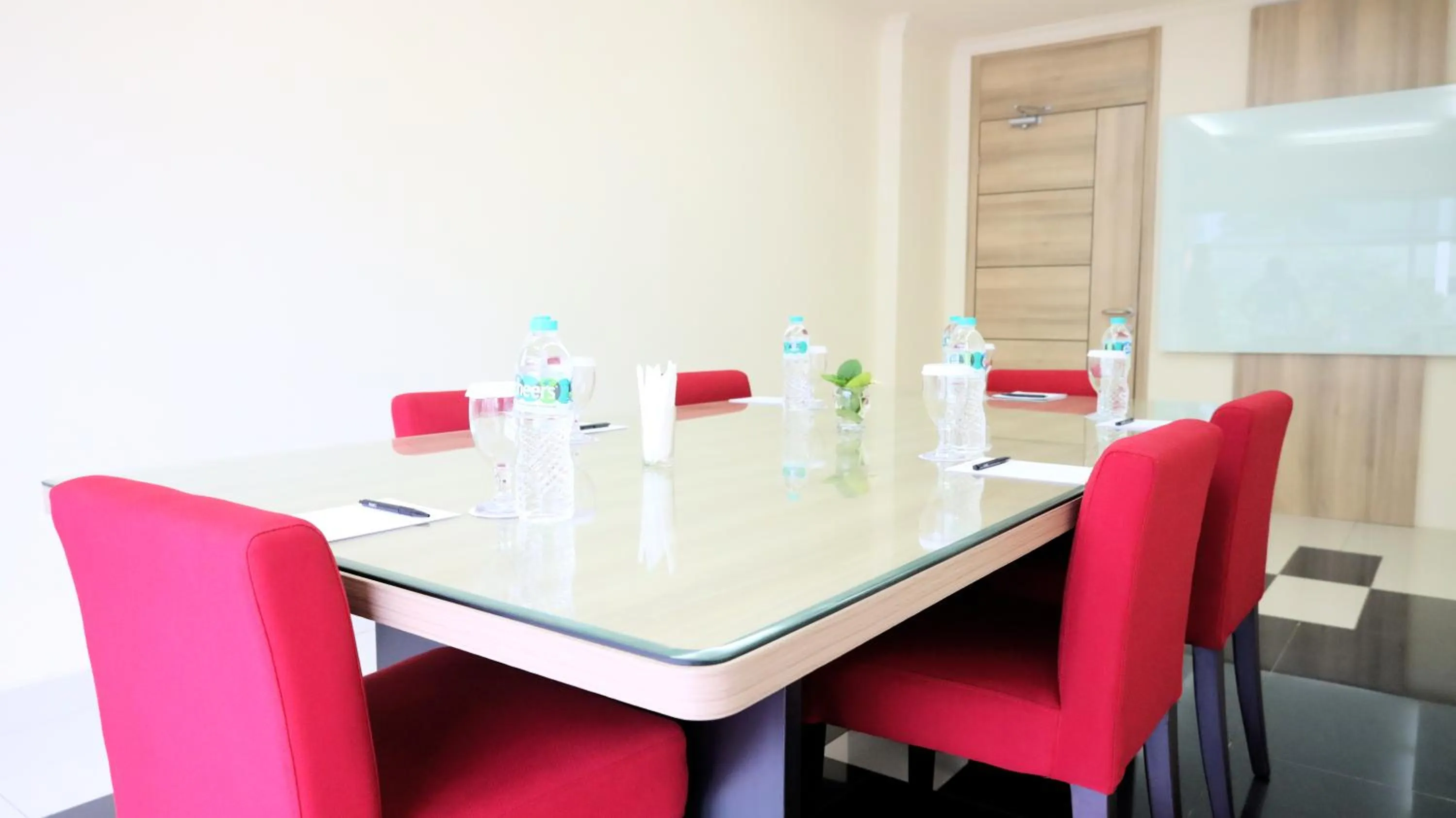 Meeting/conference room in Moritz Hotel RSAB Harapan Kita