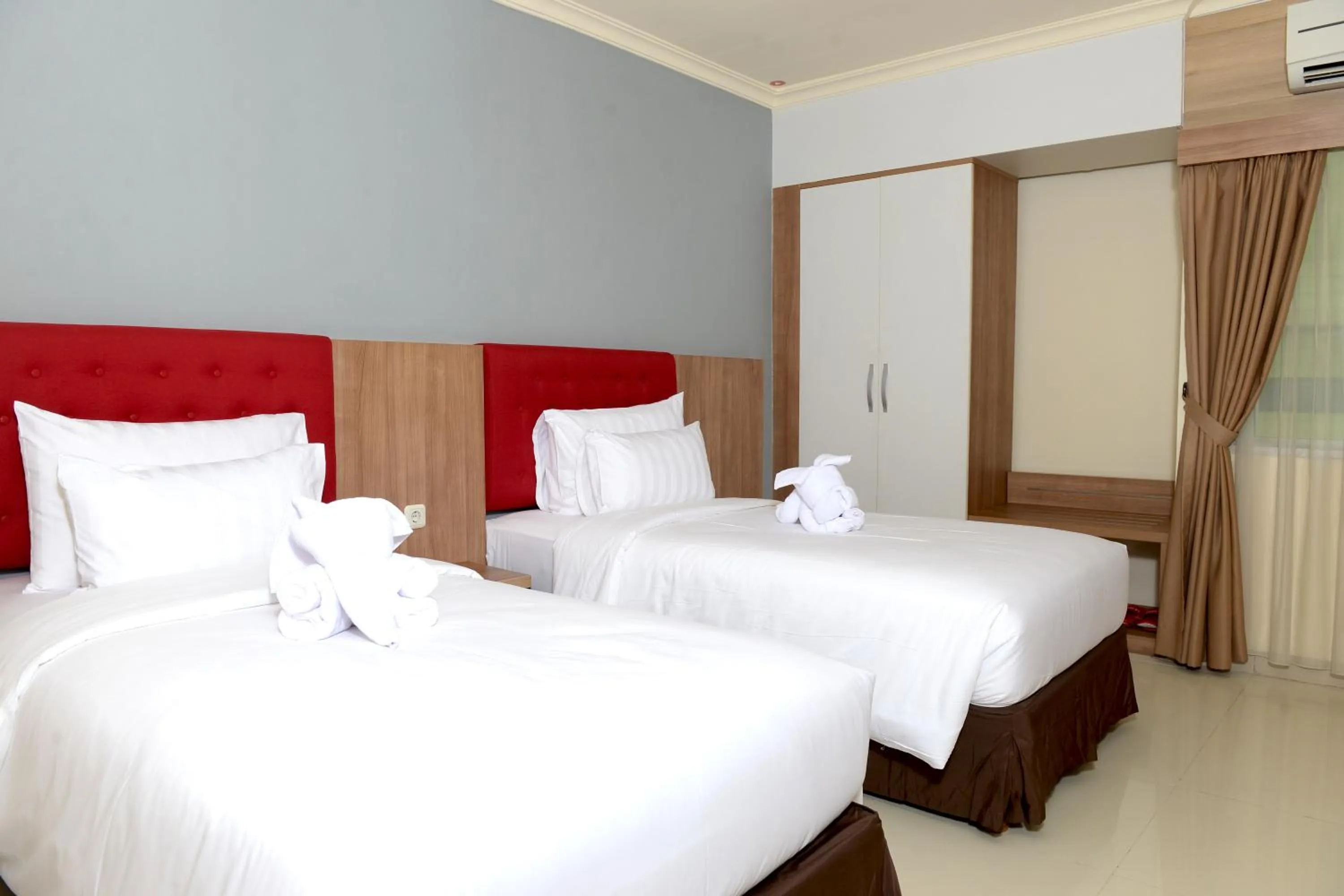 Photo of the whole room, Bed in Moritz Hotel RSAB Harapan Kita