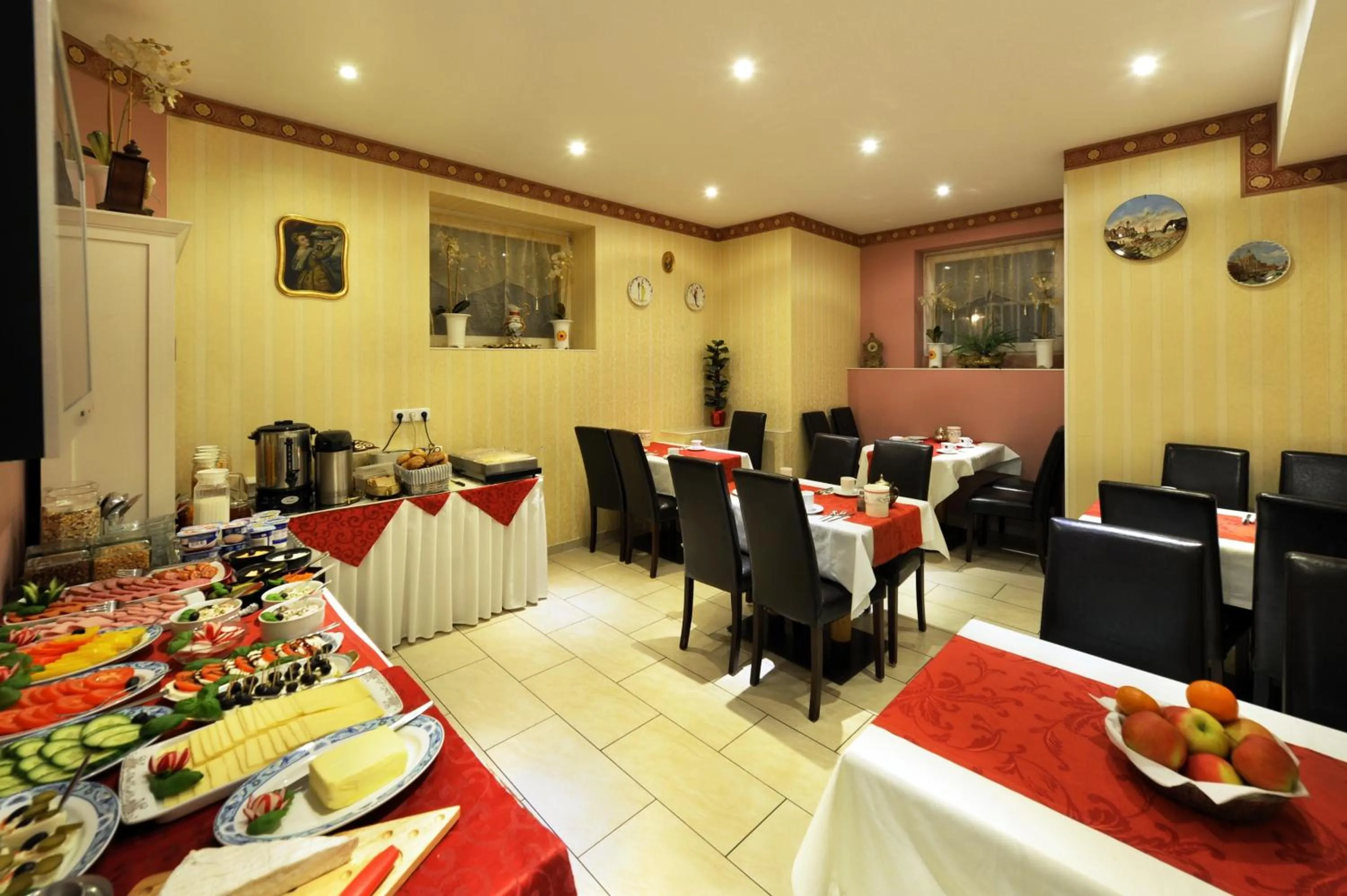 Restaurant/places to eat in Fair Hotel Villa Diana