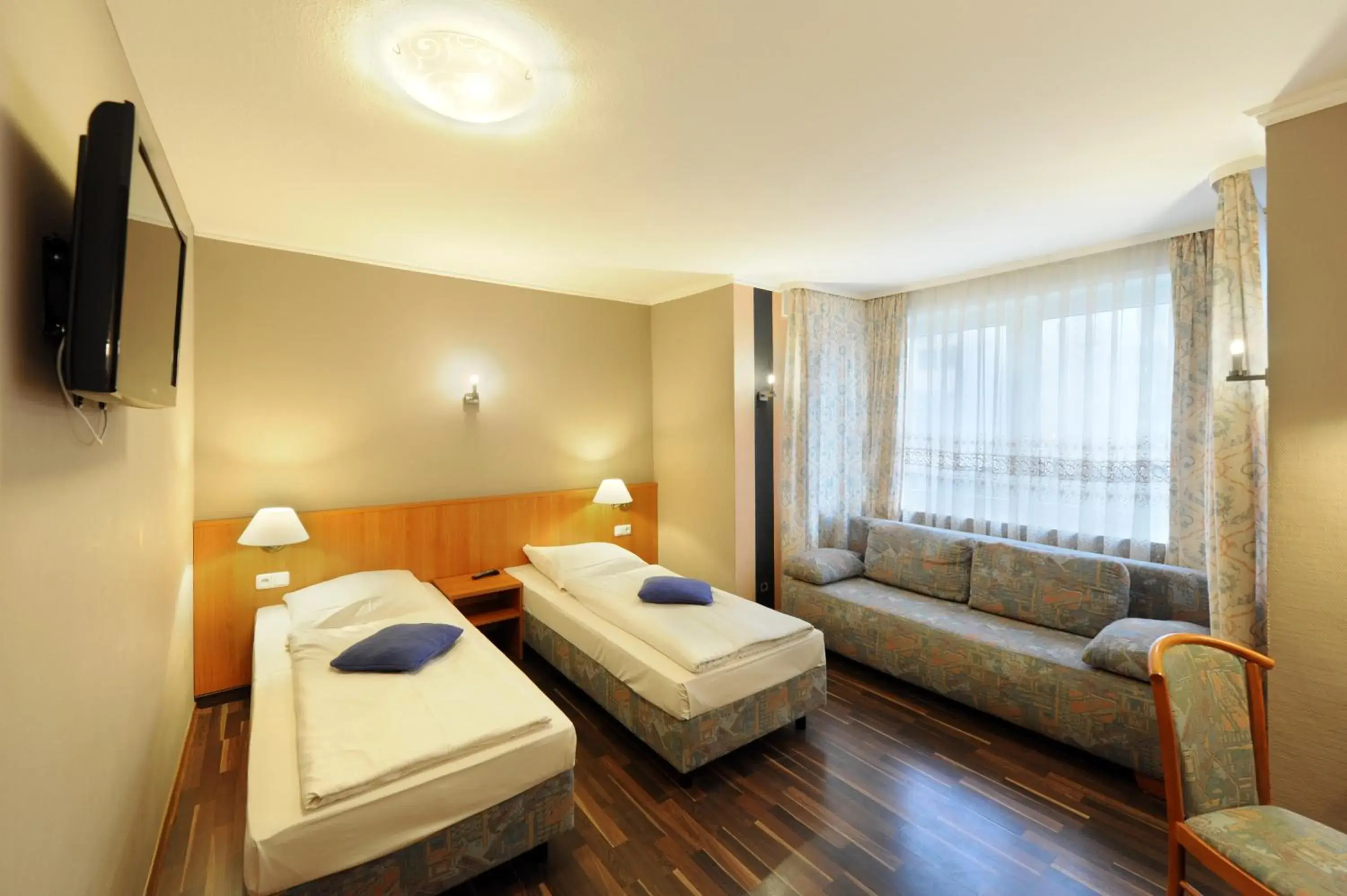 Photo of the whole room in Fair Hotel Villa Diana Photo of the whole room in Fair Hotel Villa Diana