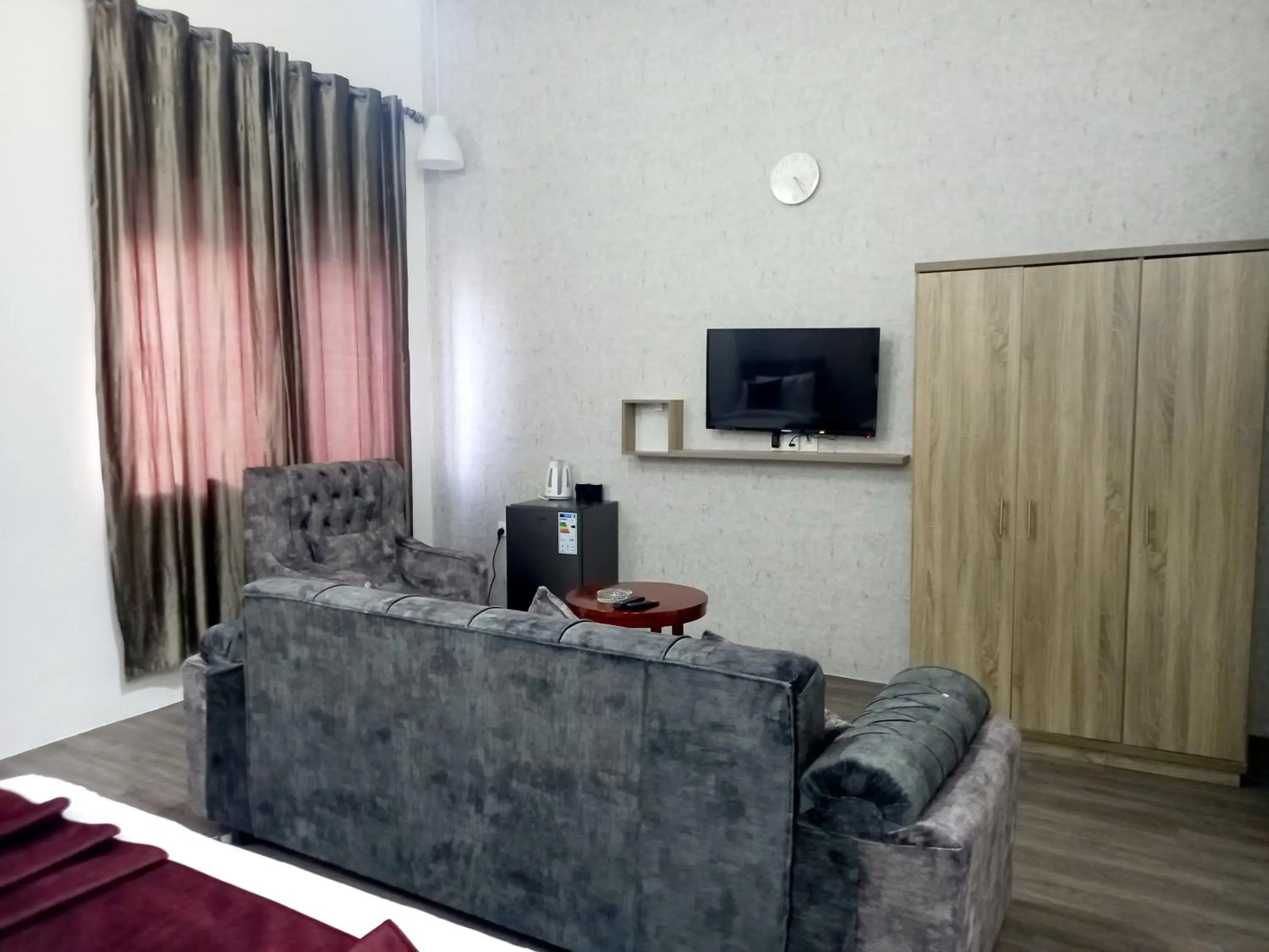 Classic Quadruple Room in Twins Downtown Hotel Classic Quadruple Room in Twins Downtown Hotel