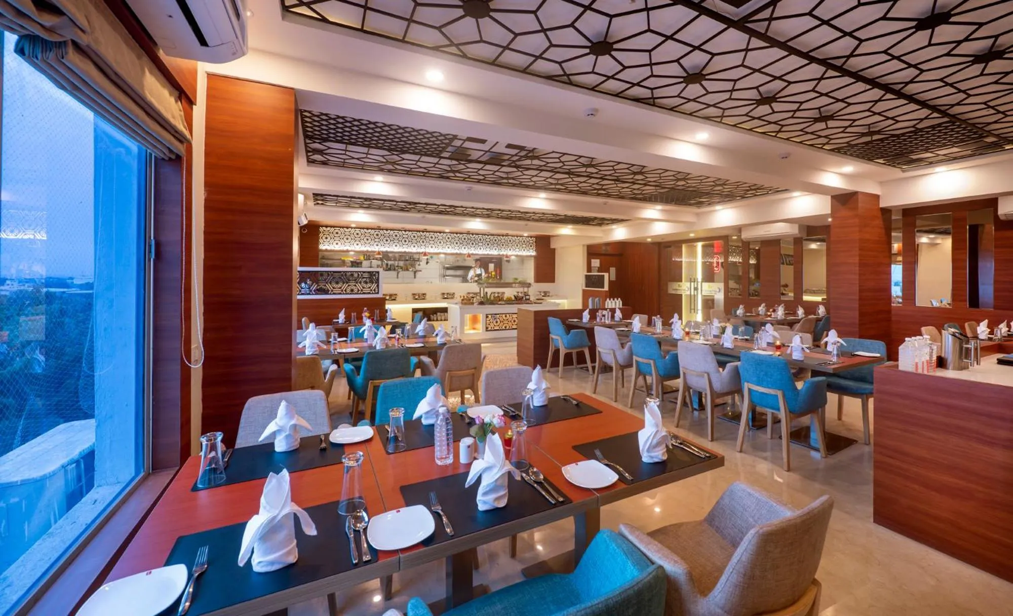 Restaurant/places to eat in Lords Eco Inn Shapar Rajkot