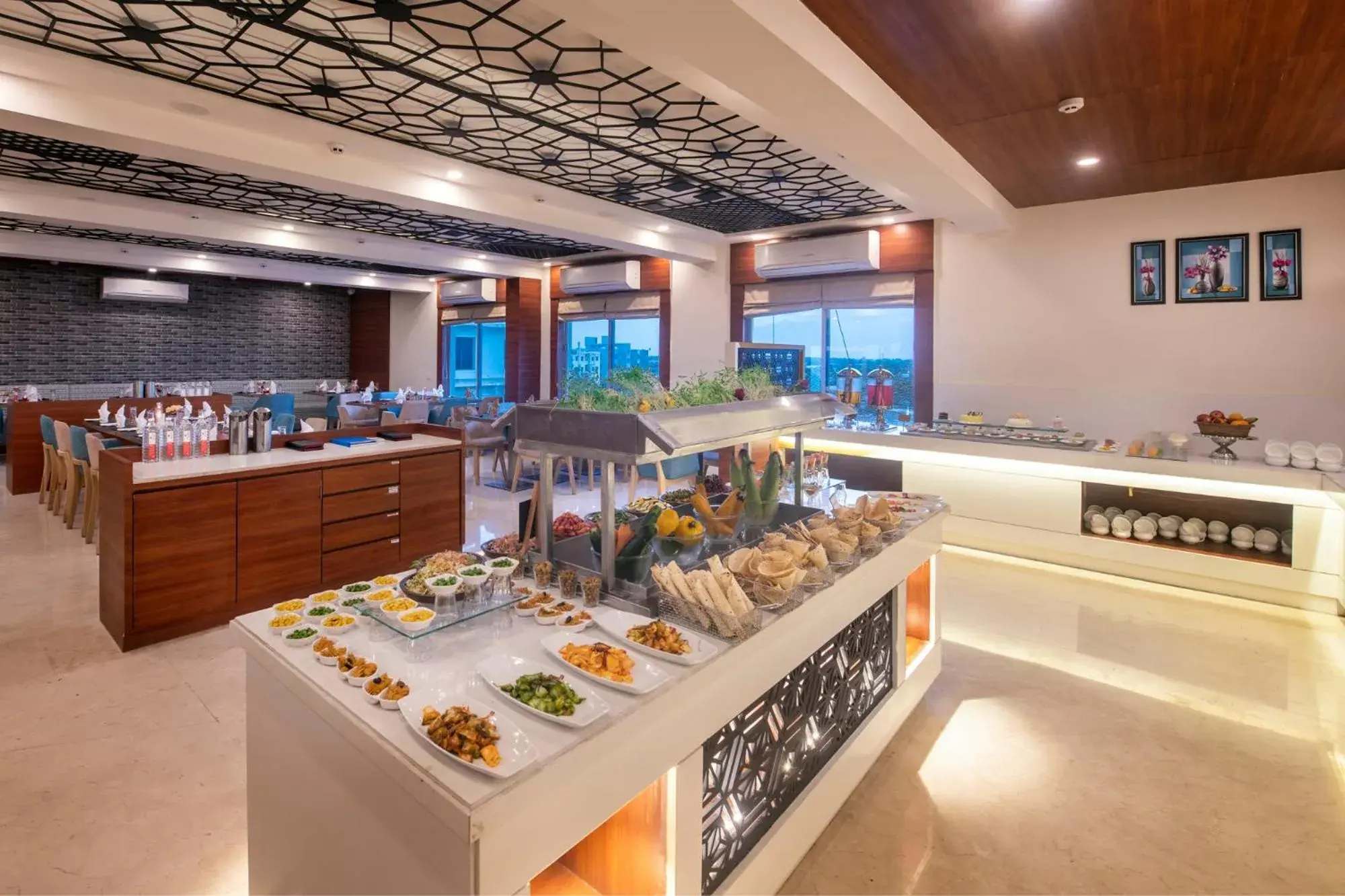 Restaurant/places to eat in Lords Eco Inn Shapar Rajkot Restaurant/places to eat in Lords Eco Inn Shapar Rajkot