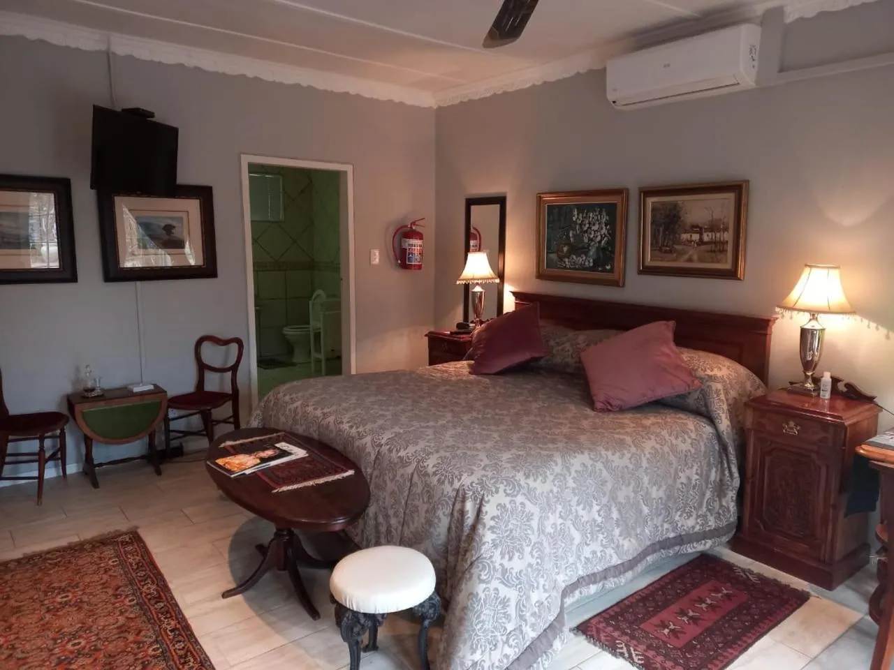 Bed in Michael-Angelo guest house