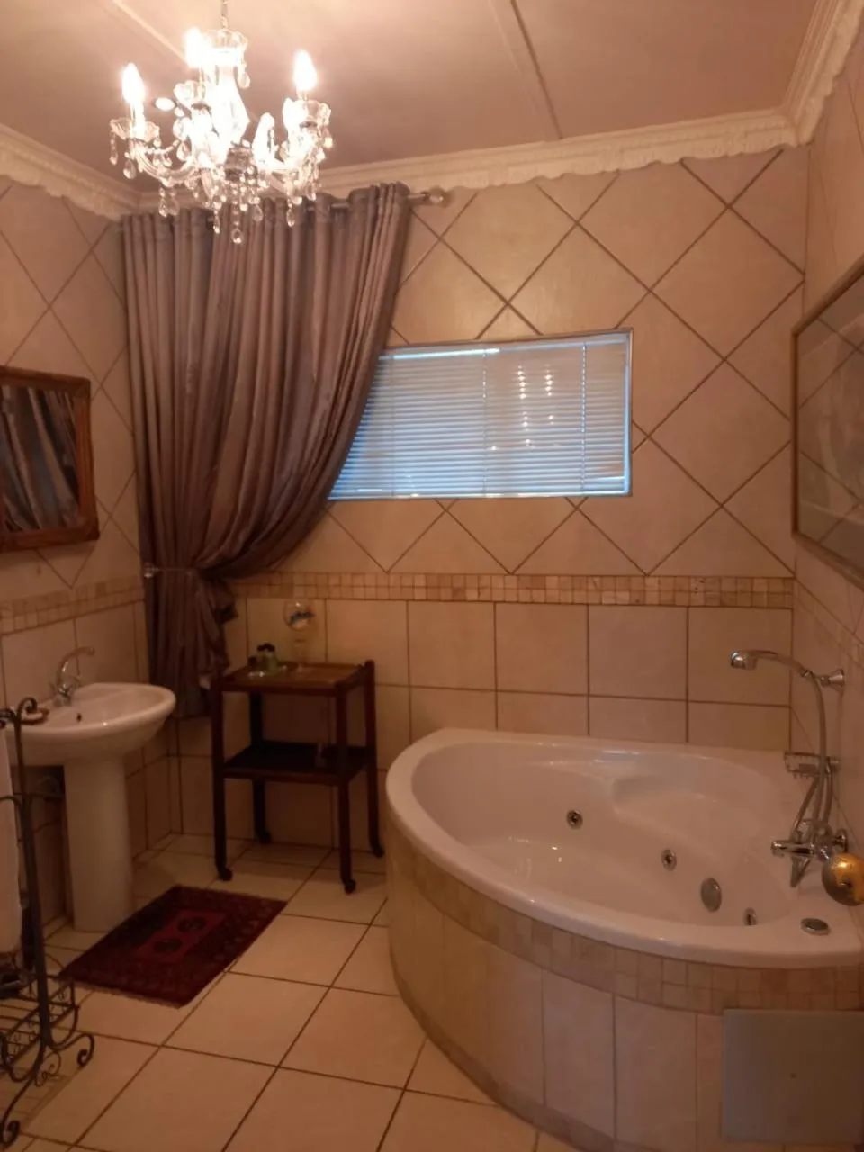 Bathroom in Michael-Angelo guest house