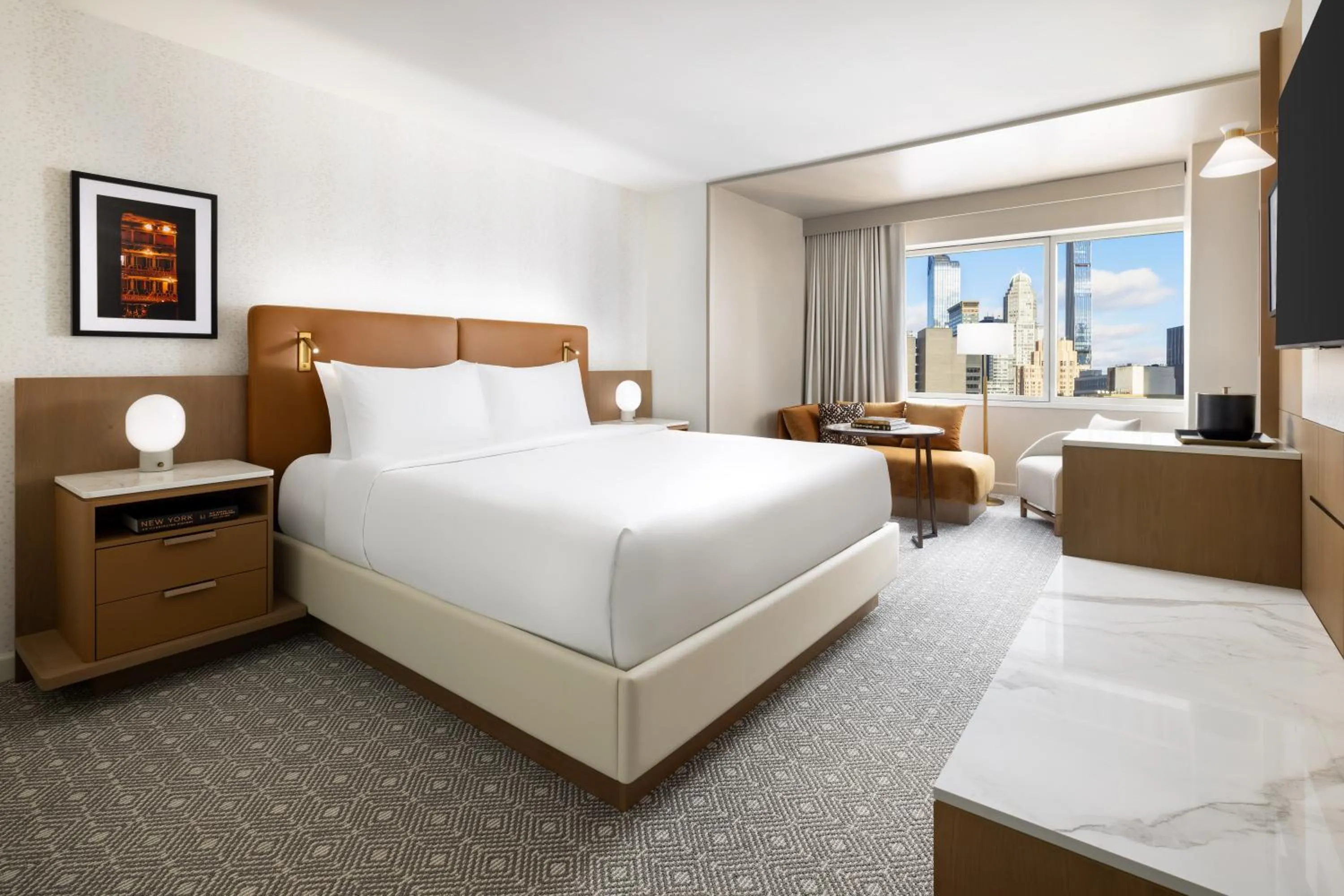Photo of the whole room, Bed in Crowne Plaza Times Square Manhattan, an IHG Hotel