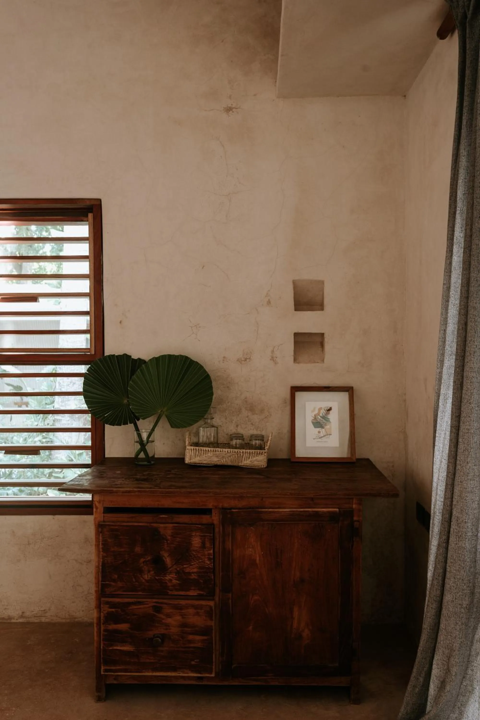 Decorative detail in Casona los Cedros