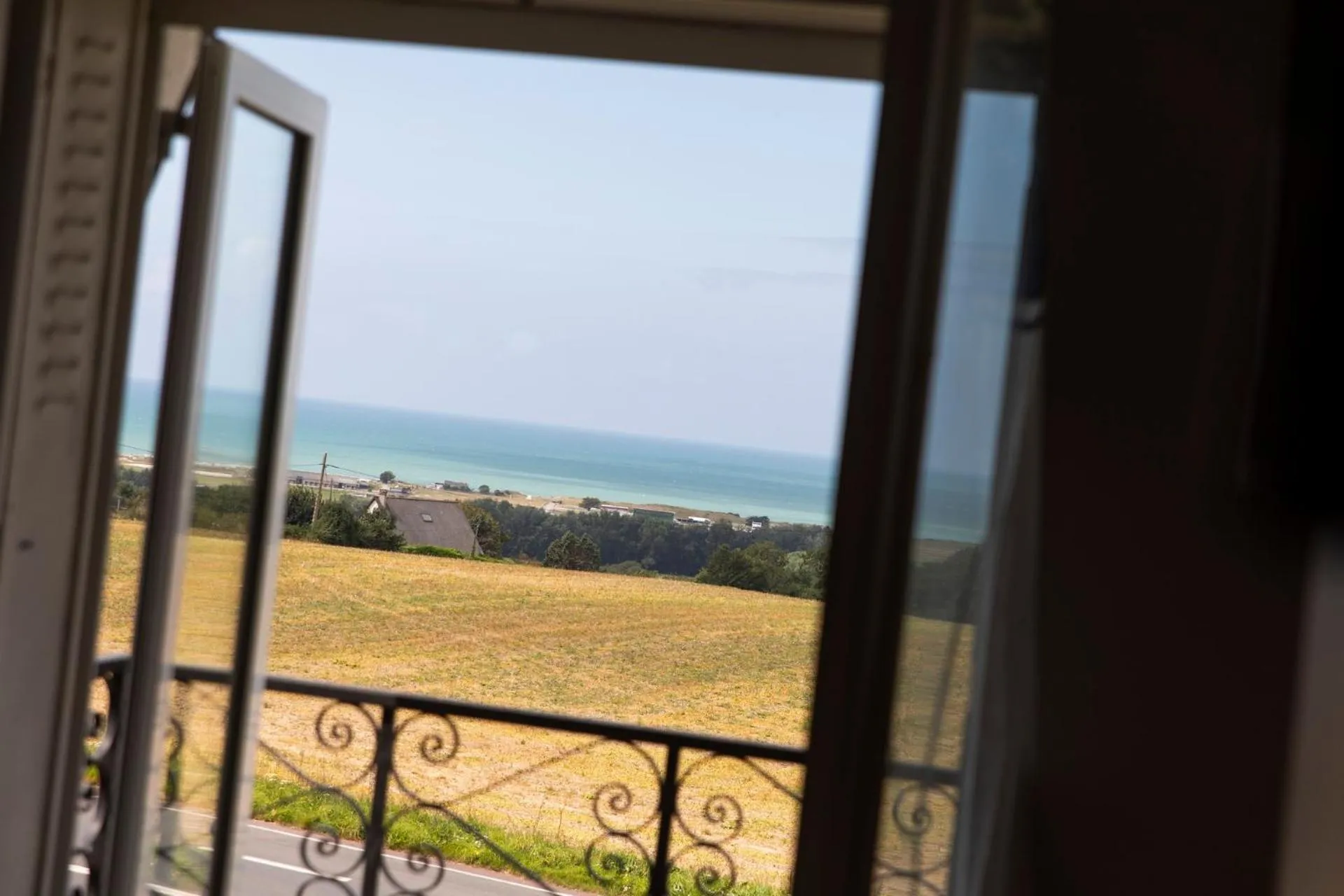 La Bellevue Bréville - B&B