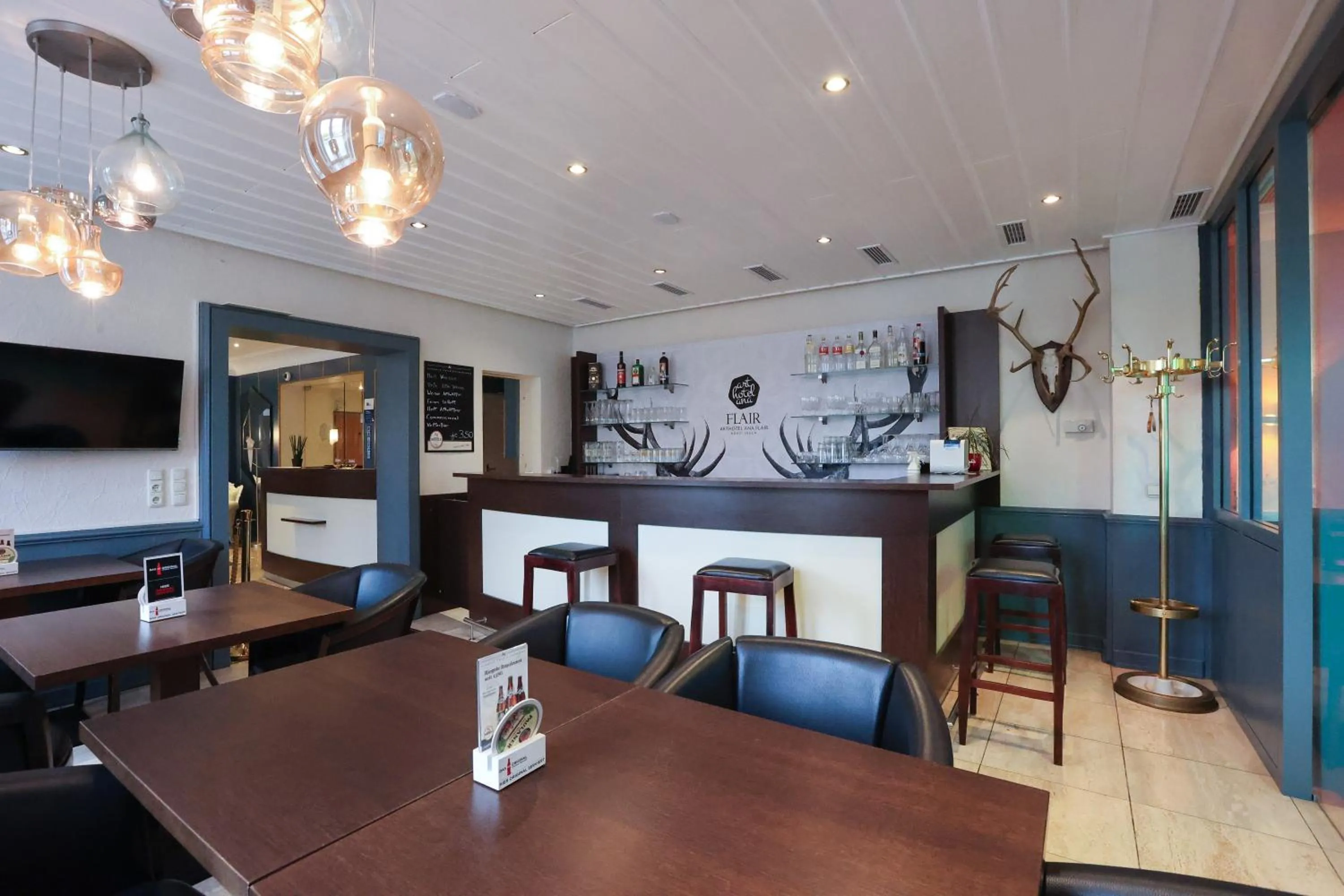 Restaurant/places to eat in Arthotel ANA Flair