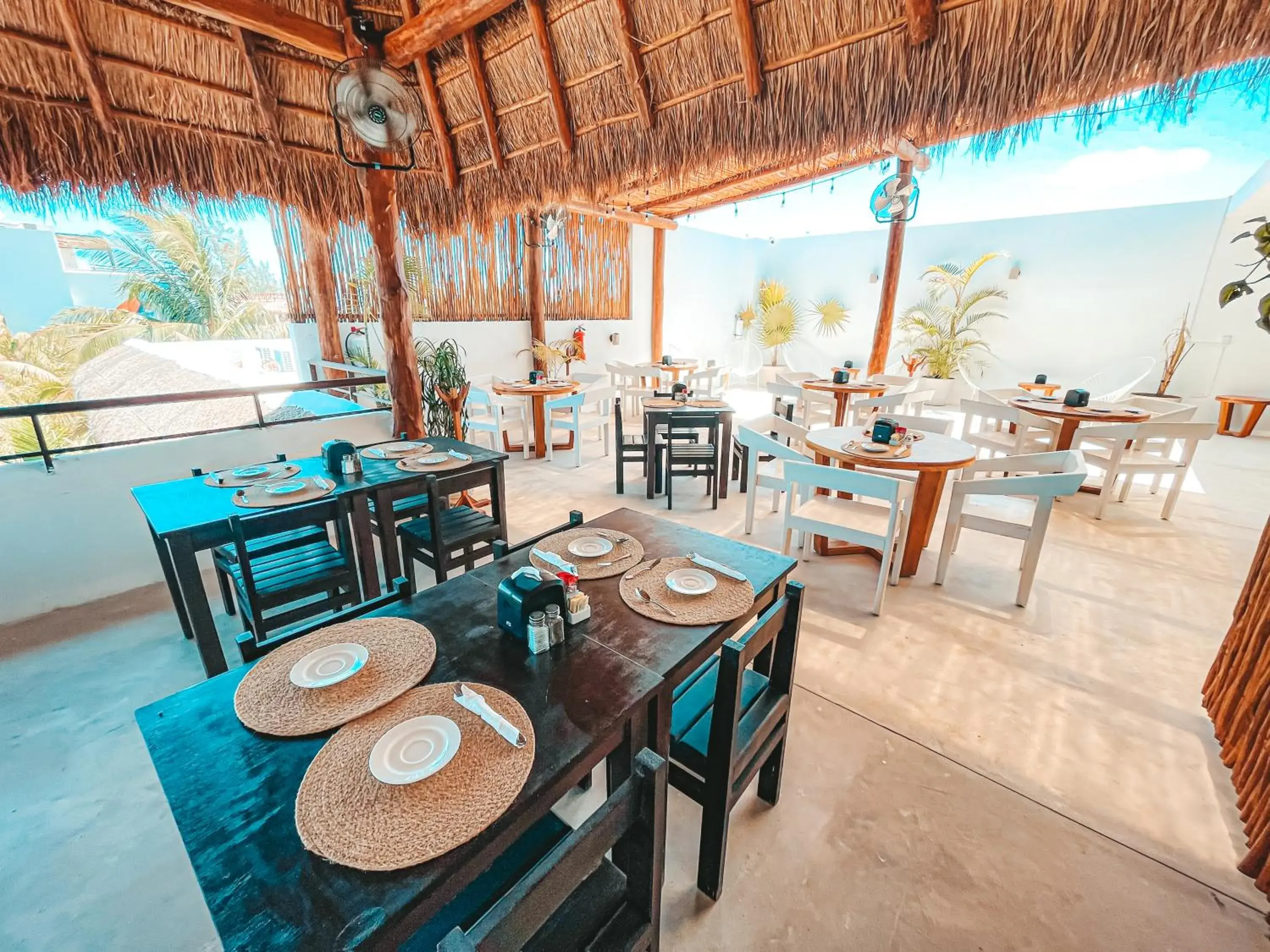 Restaurant/places to eat in Hotel Boutique Naj Casa Holbox Restaurant/places to eat in Hotel Boutique Naj Casa Holbox