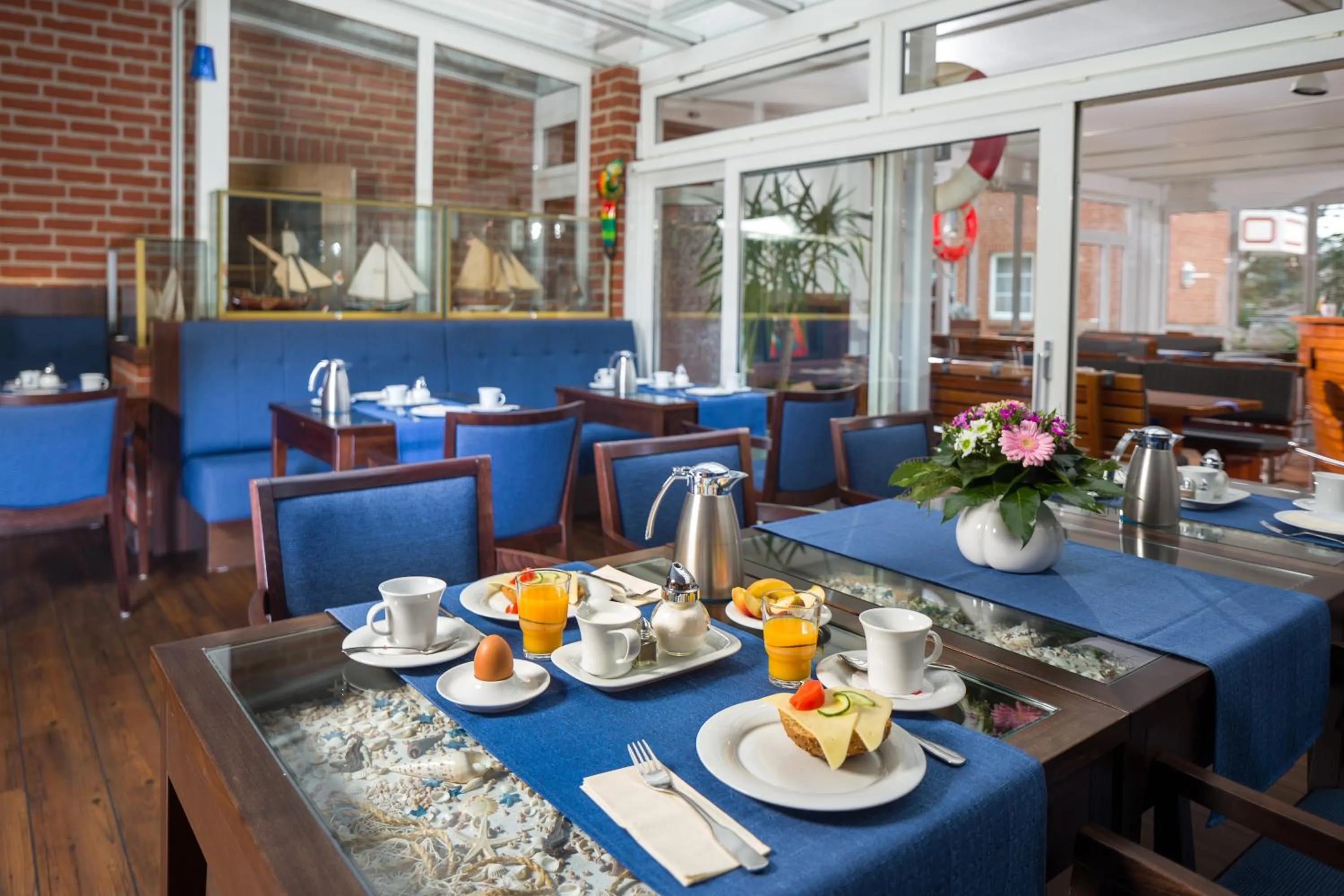 Restaurant/places to eat in Hotel Seeschwalbe