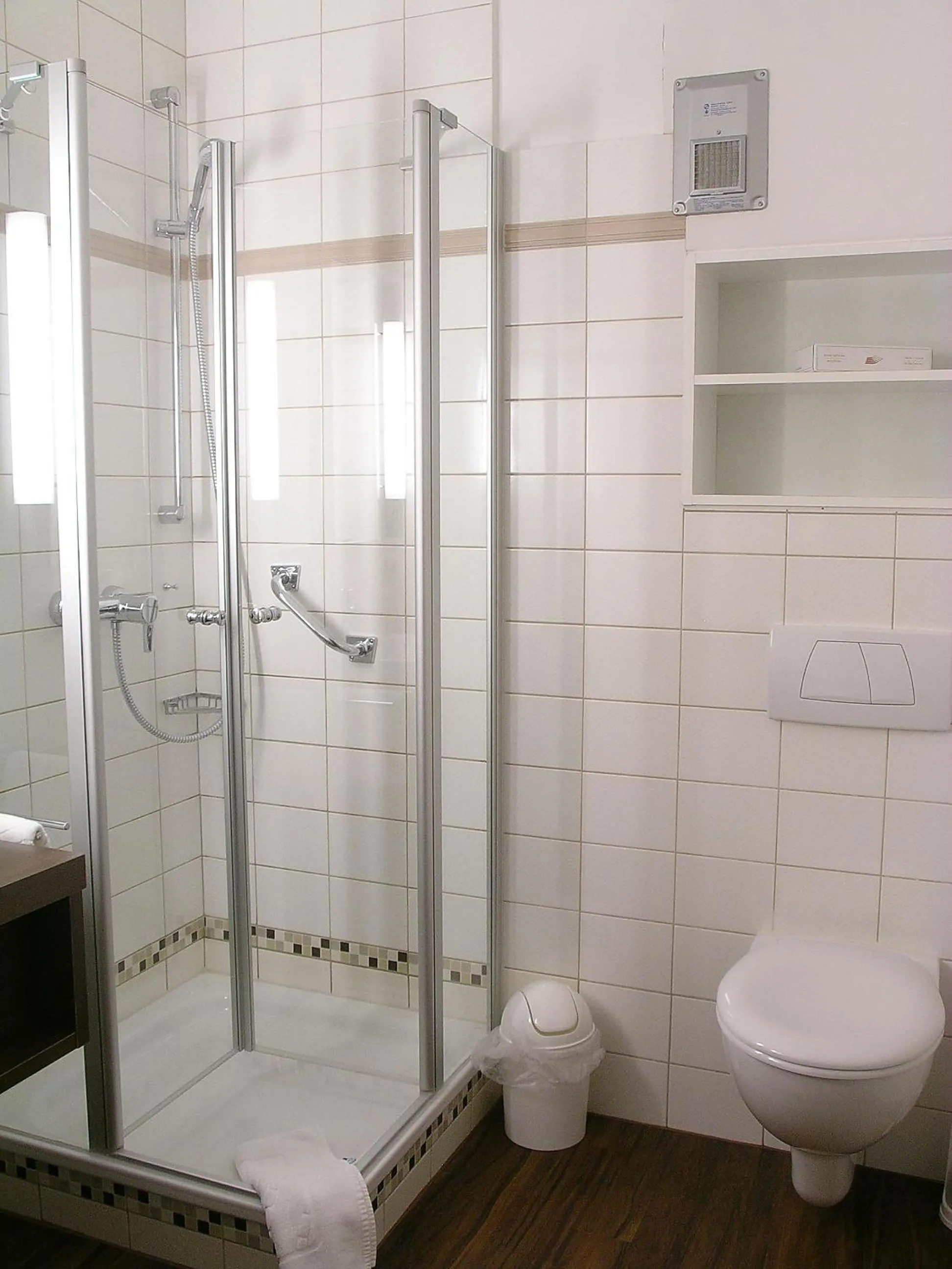 Photo of the whole room in Hotel Seeschwalbe