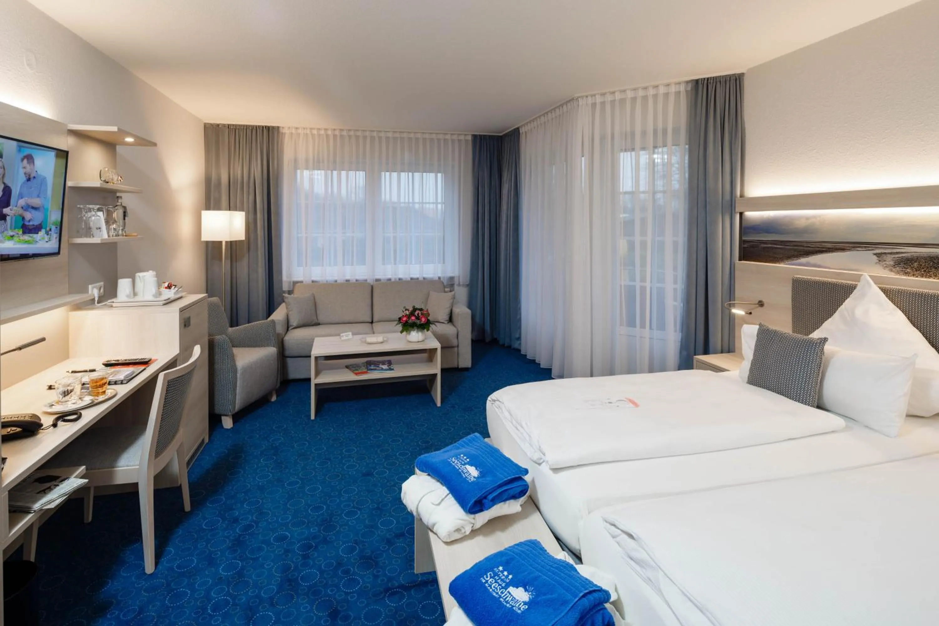 Balcony/Terrace, Bed in Hotel Seeschwalbe