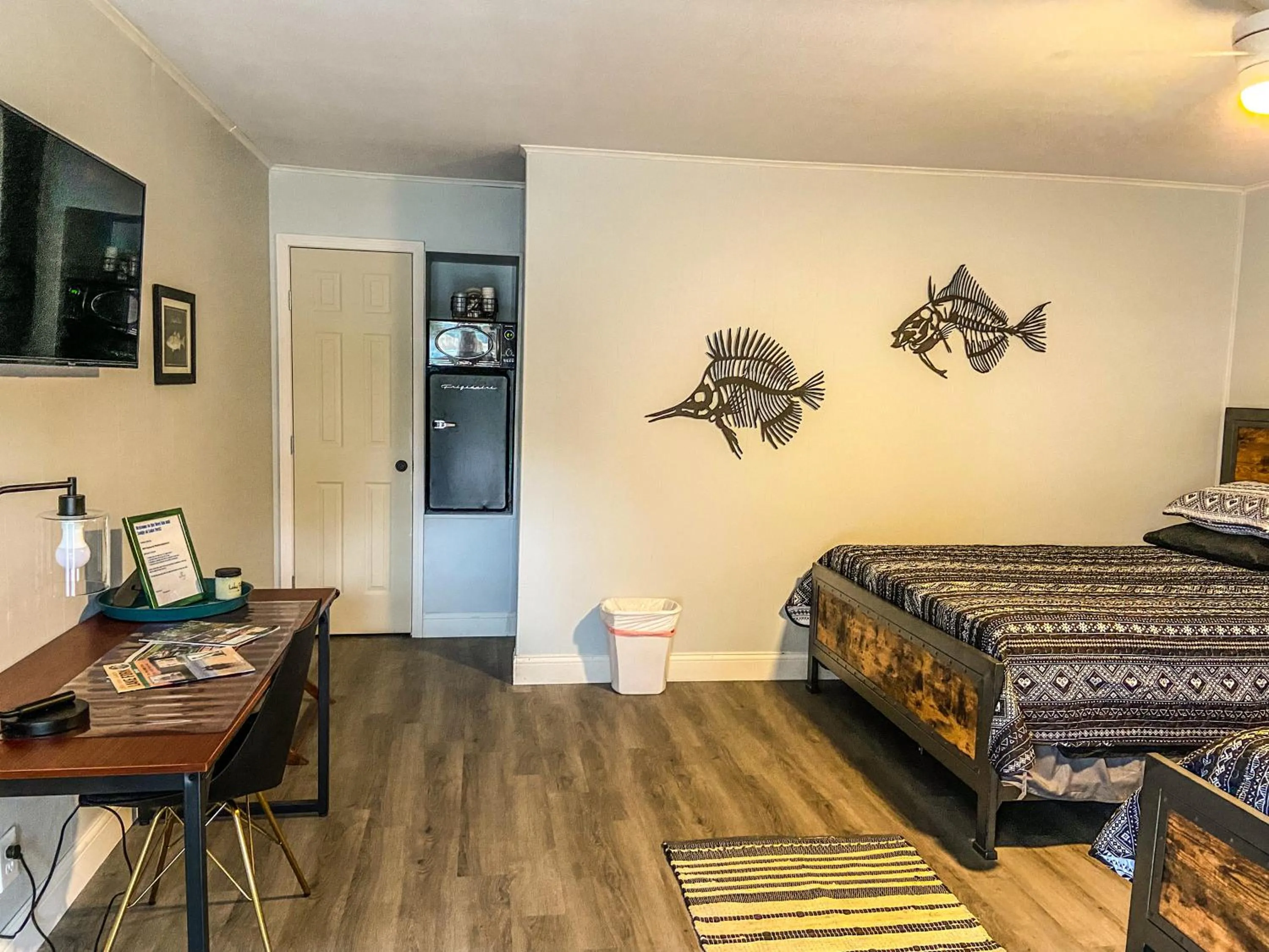 Bed in Reel Inn and Lodge